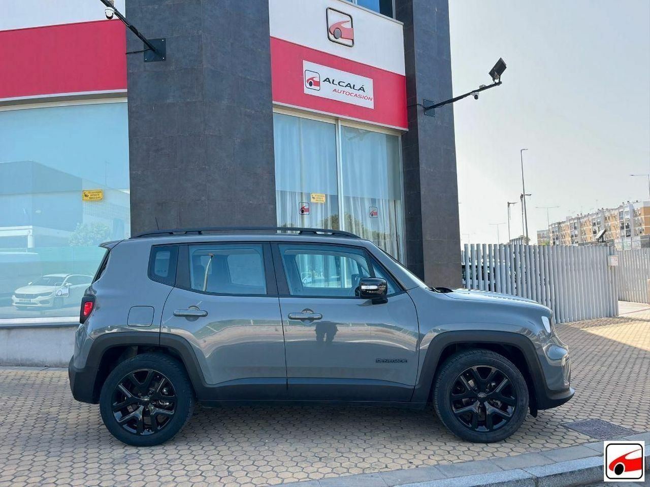 Jeep Renegade Night Eagle II 1.0G 88kW 120CV 4x2  - Foto 38