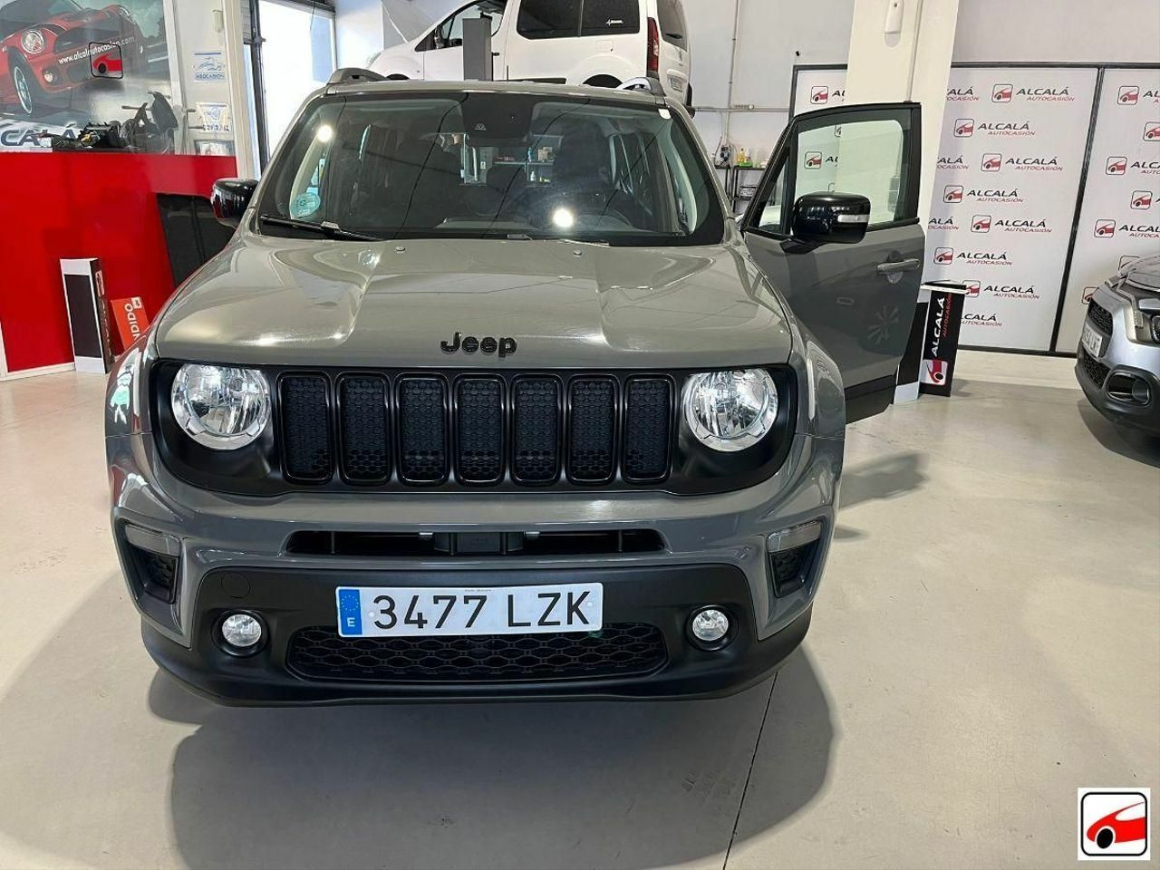 Jeep Renegade Night Eagle II 1.0G 88kW 120CV 4x2  - Foto 23