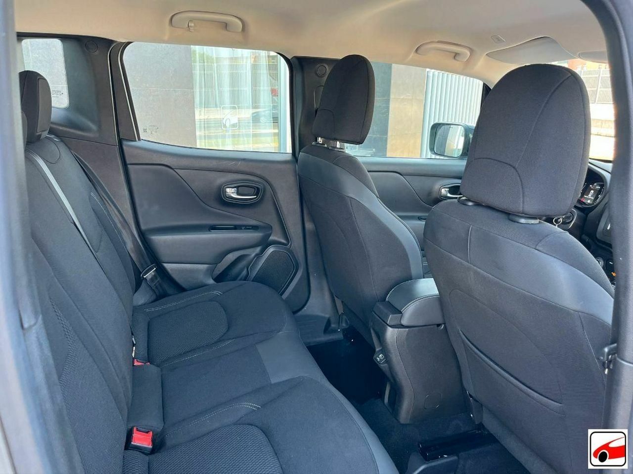Jeep Renegade Night Eagle II 1.0G 88kW 120CV 4x2  - Foto 13