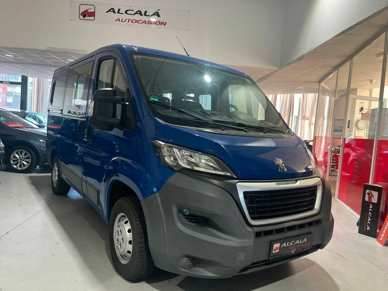 Peugeot Boxer Combi 59 Pl. 330 L1H1 BlueHDi 110 2.0  - Foto 19