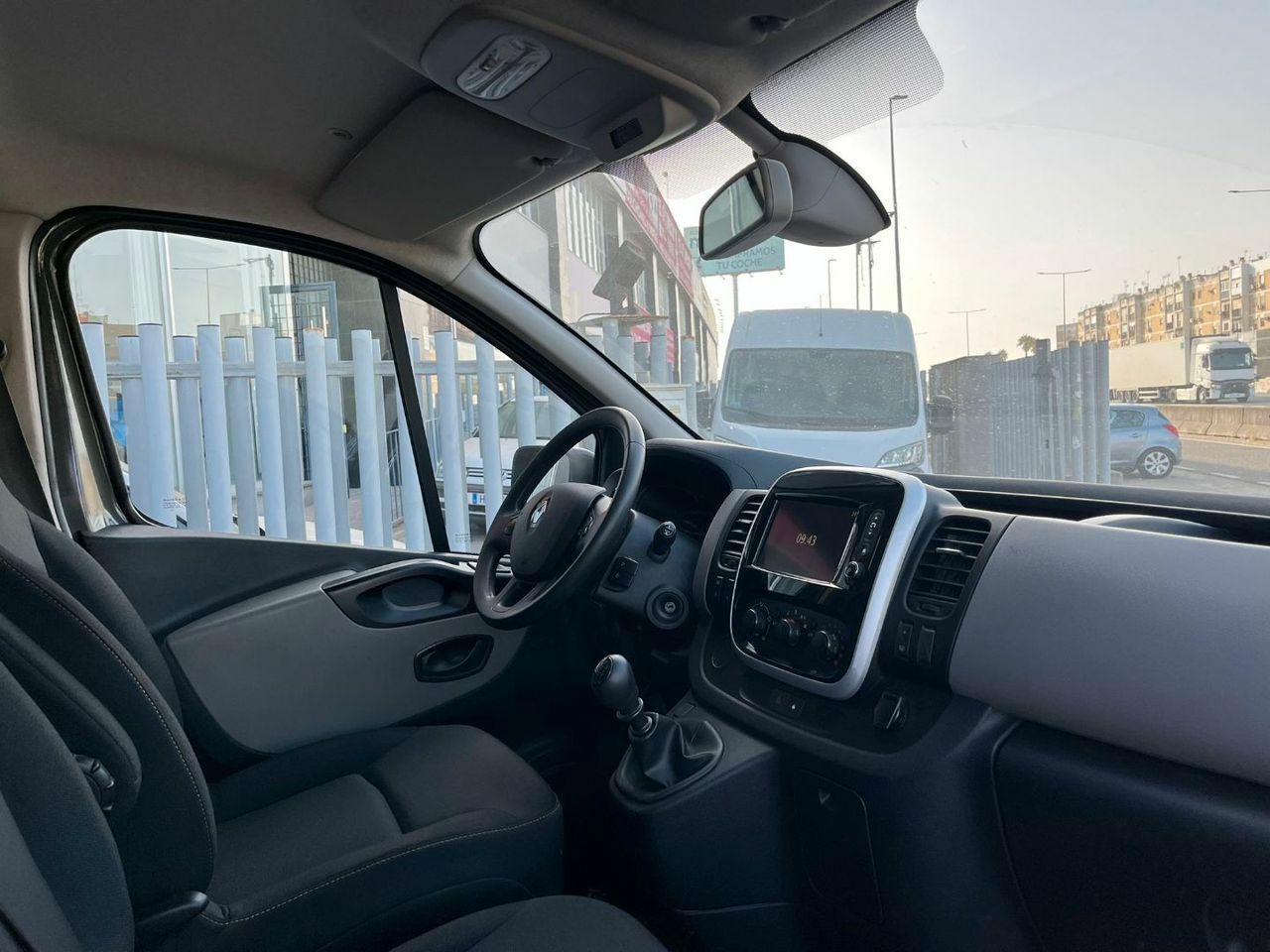 Renault Trafic SL LIMITED Energy dCi 88 kW 120 CV SS  - Foto 19