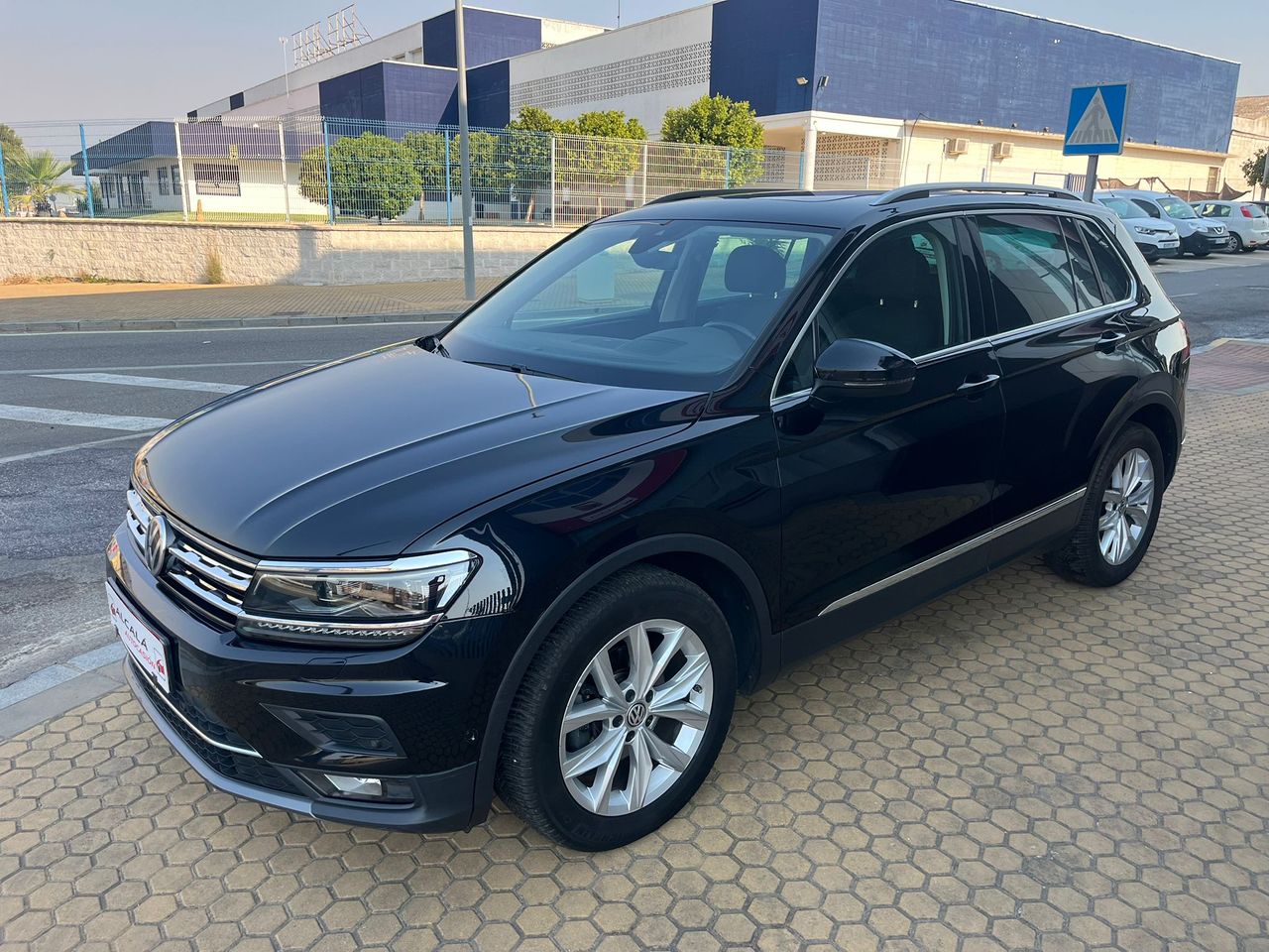 Volkswagen Tiguan 2.0 TDI SPORT DSG 150CV - Foto 11