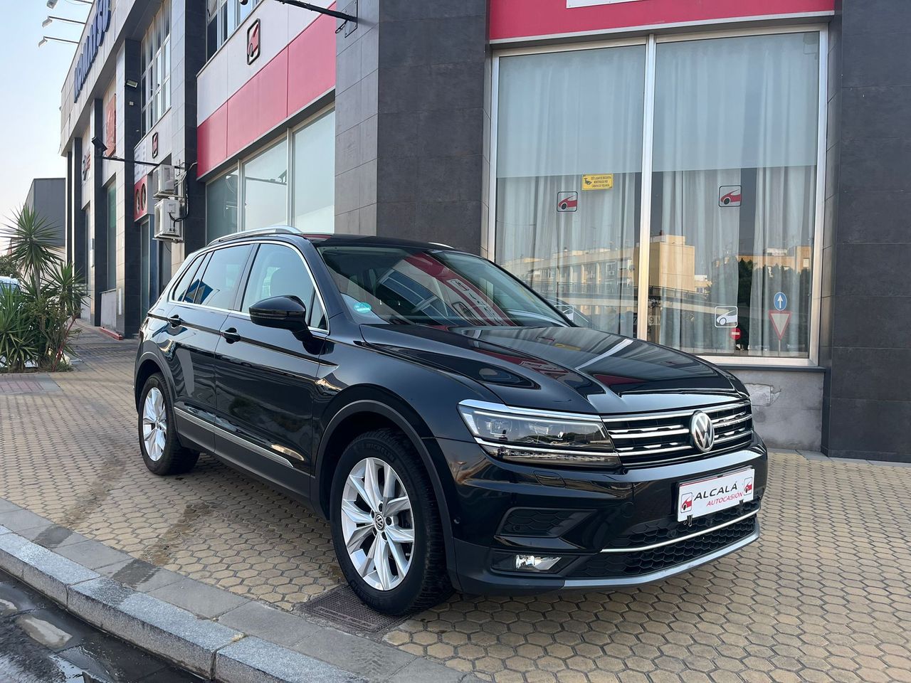 Volkswagen Tiguan 2.0 TDI SPORT DSG 150CV - Foto 19