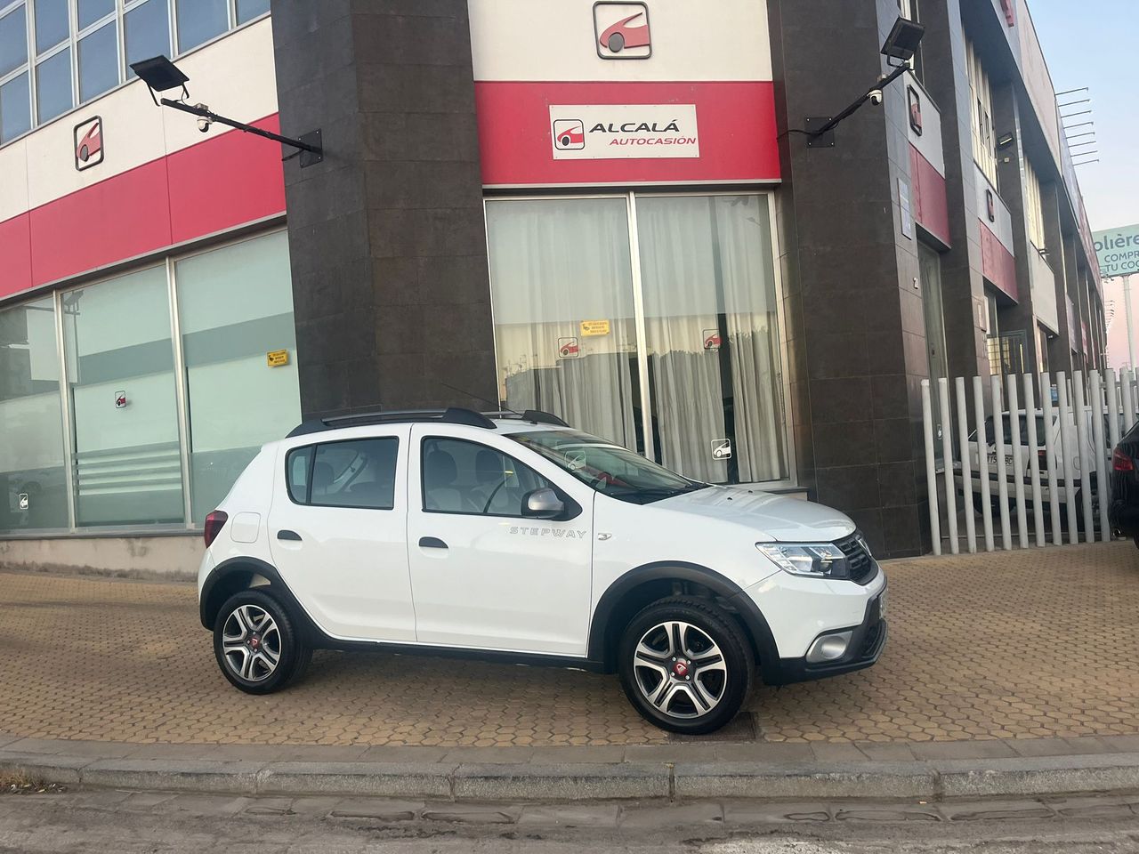 Dacia Sandero Stepway Essential TCE 66 kW (90 CV) - Foto 40