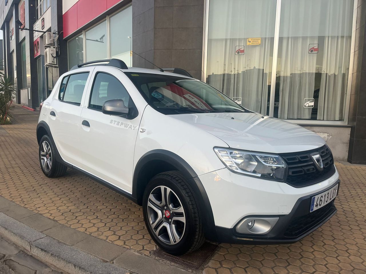 Dacia Sandero Stepway Essential TCE 66 kW (90 CV) - Foto 42