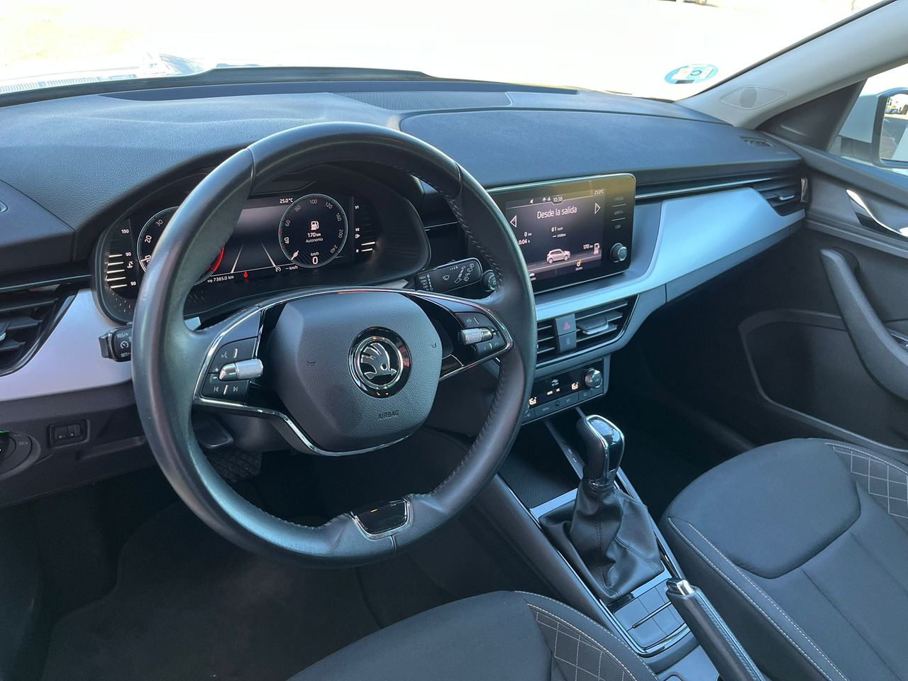 Skoda Kamiq 1.0 TSI 81 kW (110 CV) Ambition DSG - Foto 39