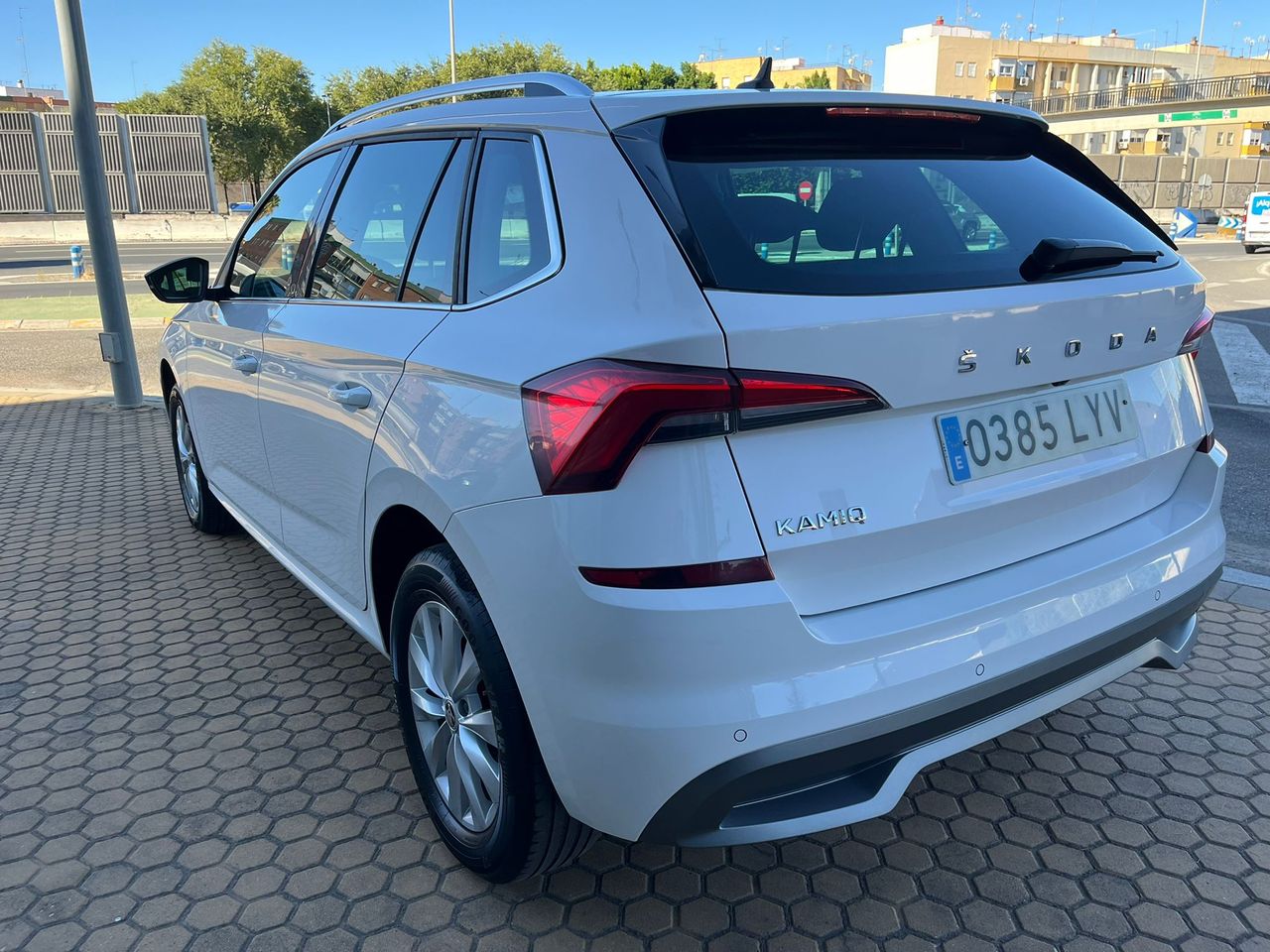 Skoda Kamiq 1.0 TSI 81 kW (110 CV) Ambition DSG - Foto 41