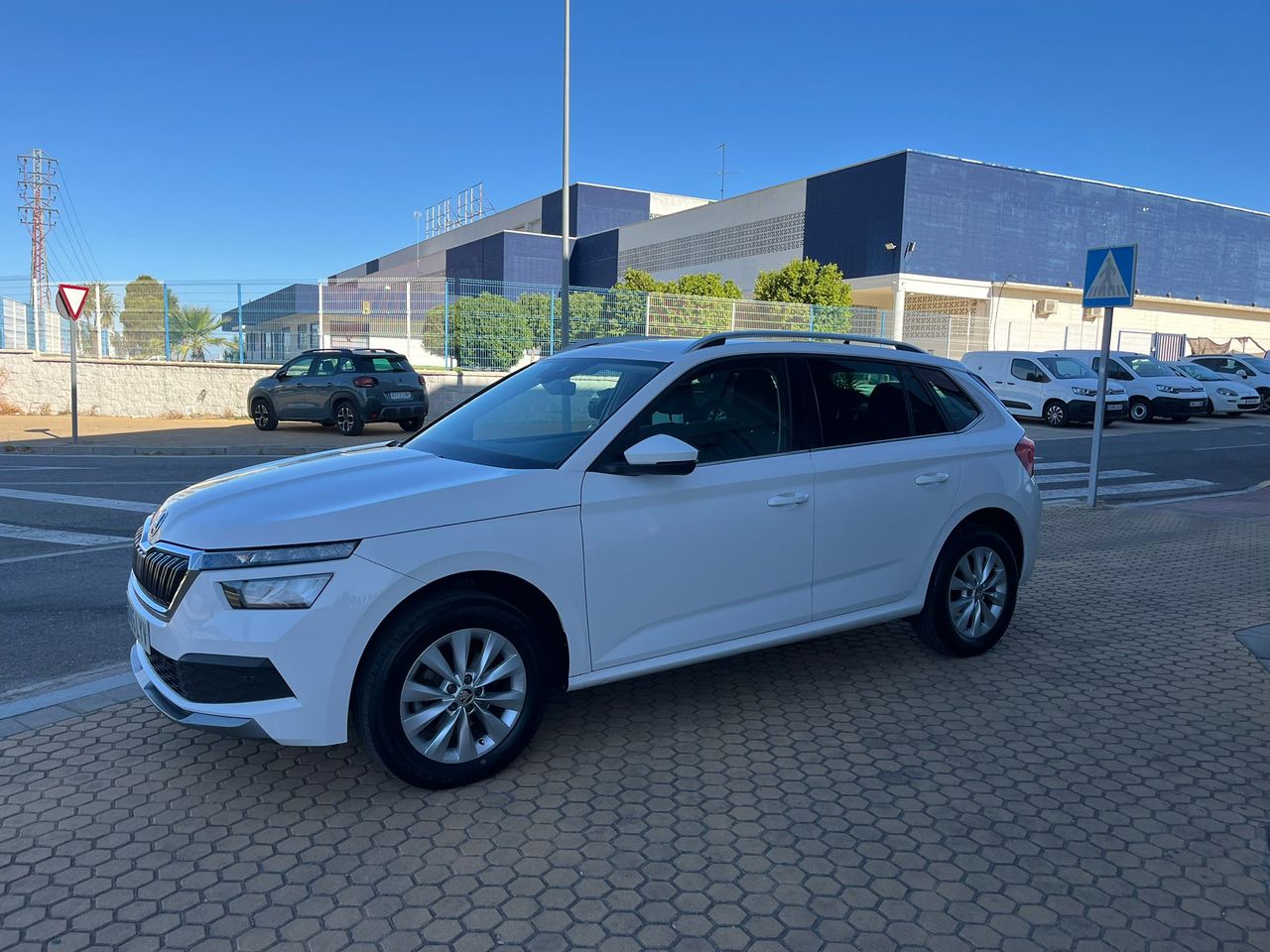 Skoda Kamiq 1.0 TSI 81 kW (110 CV) Ambition DSG - Foto 32
