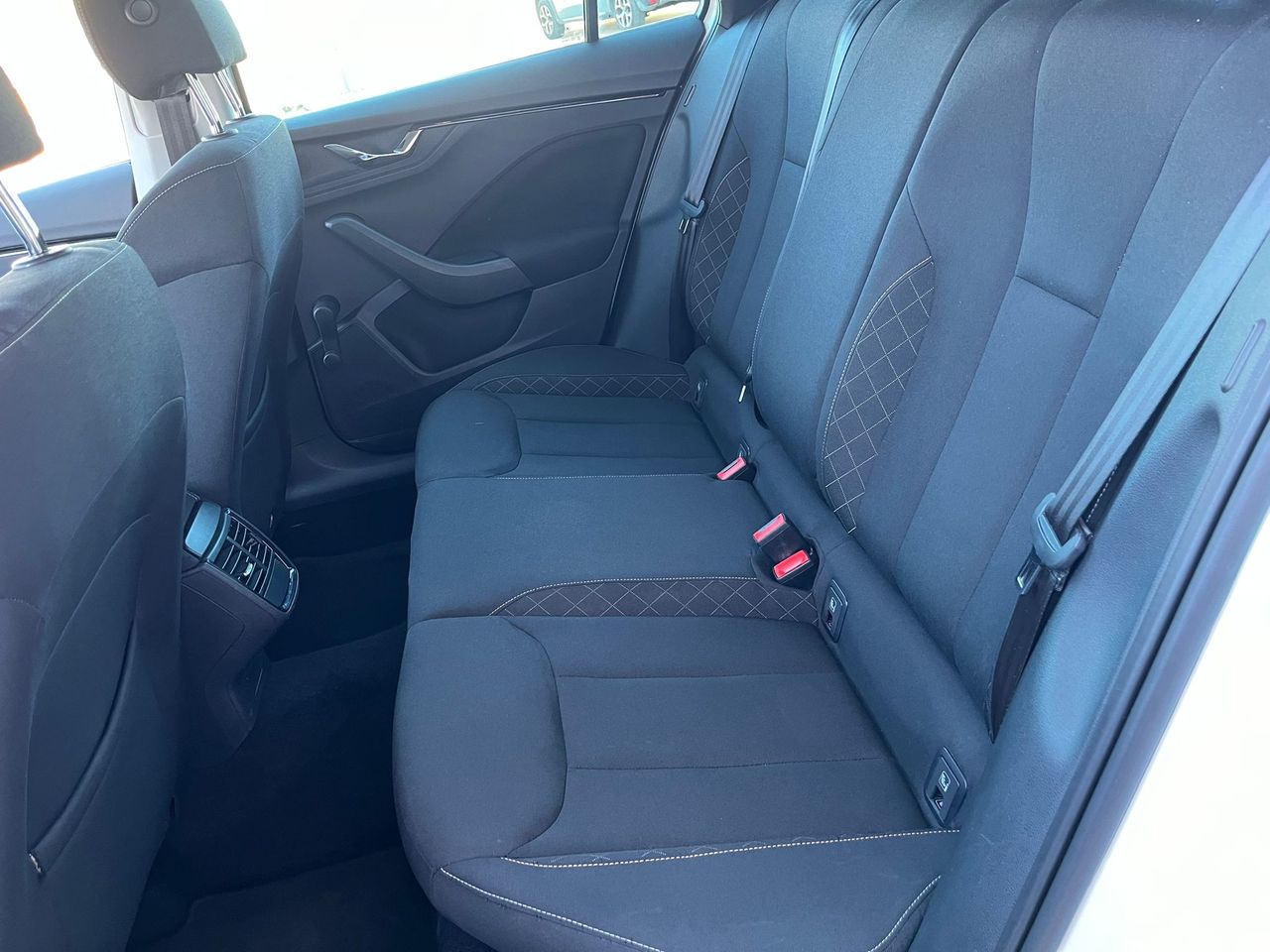 Skoda Kamiq 1.0 TSI 81 kW (110 CV) Ambition DSG - Foto 16
