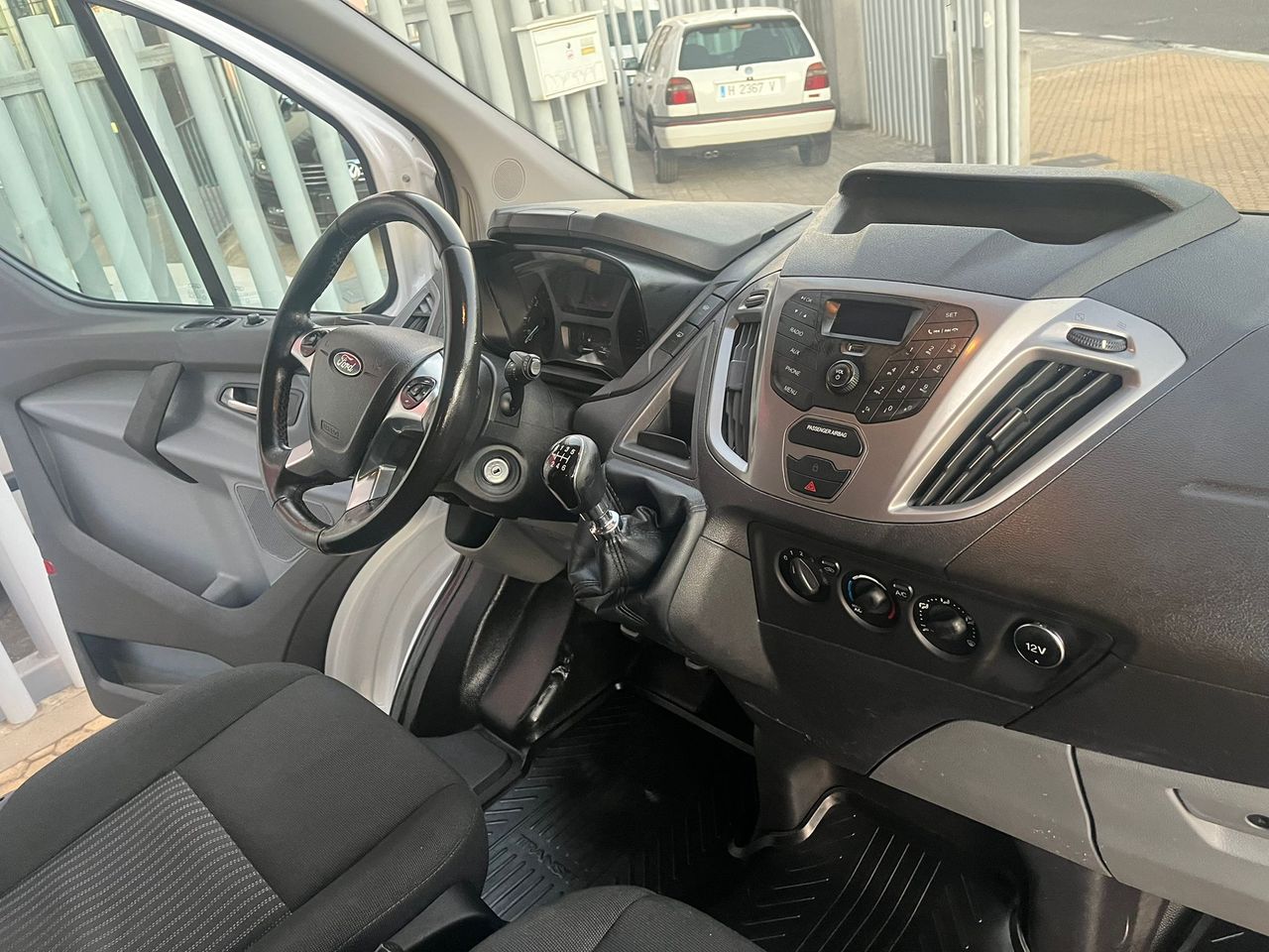 Ford Transit Custom KOMBI 2.0 TDCi 310 L1H1 105CV - Foto 17