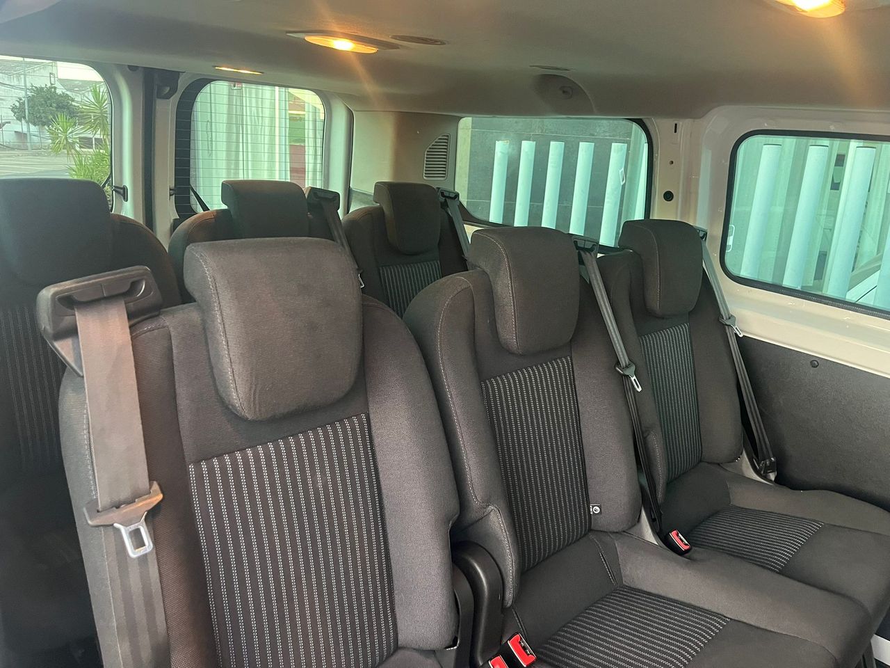 Ford Transit Custom KOMBI 2.0 TDCi 310 L1H1 105CV - Foto 4