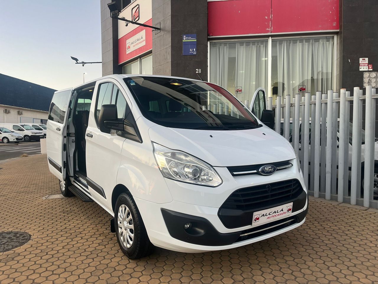 Ford Transit Custom KOMBI 2.0 TDCi 310 L1H1 105CV - Foto 7