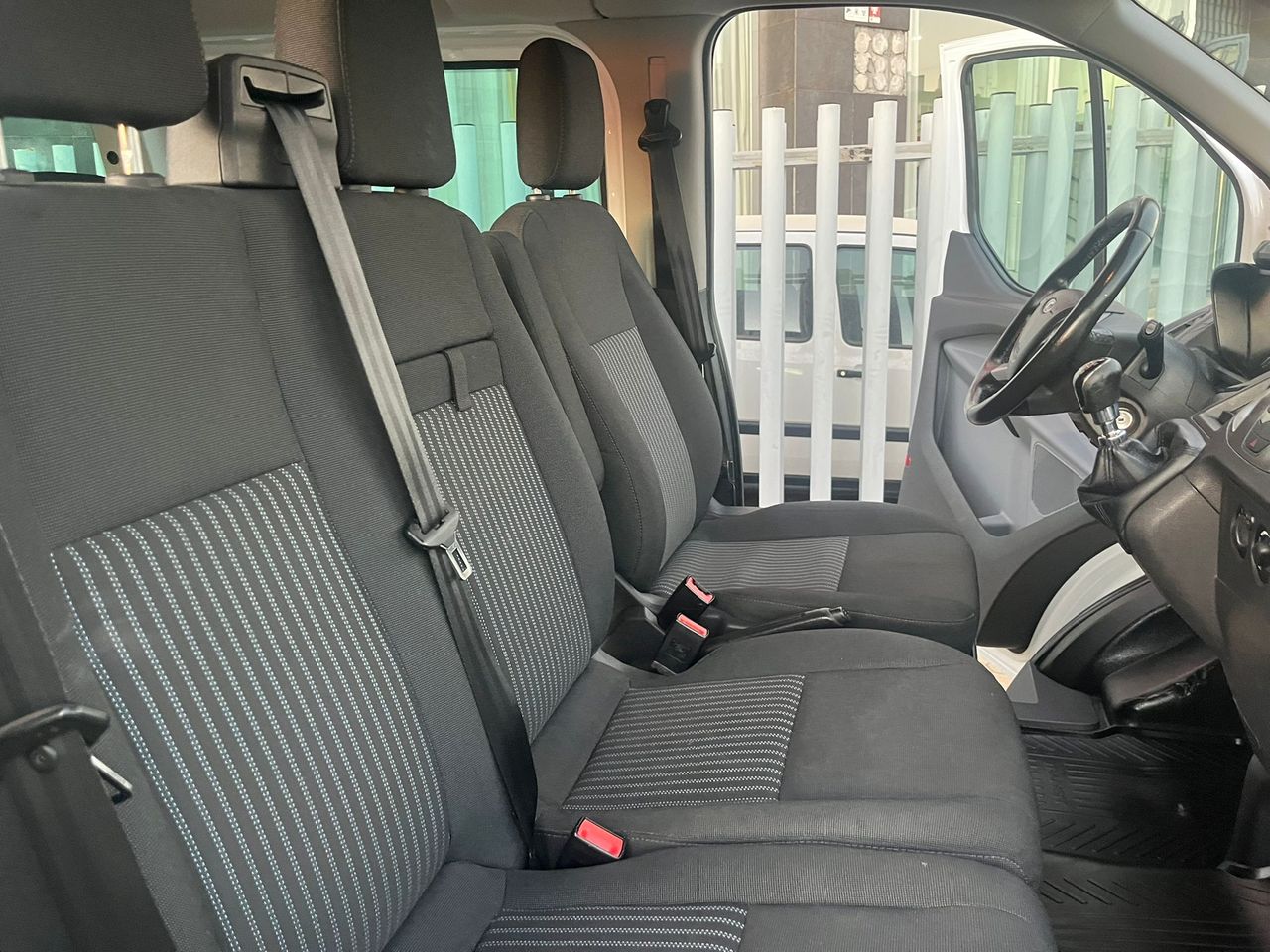 Ford Transit Custom KOMBI 2.0 TDCi 310 L1H1 105CV - Foto 9
