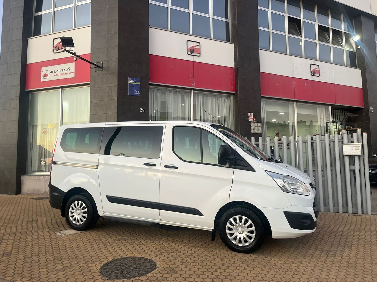 Ford Transit Custom KOMBI 2.0 TDCi 310 L1H1 105CV - Foto 28