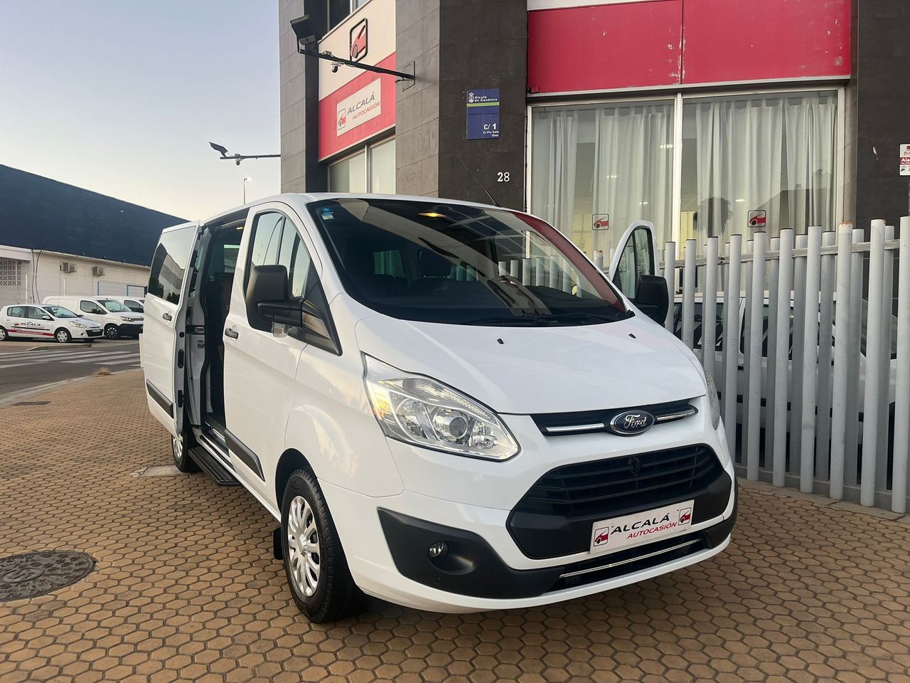Ford Transit Custom KOMBI 2.0 TDCi 310 L1H1 105CV - Foto 14