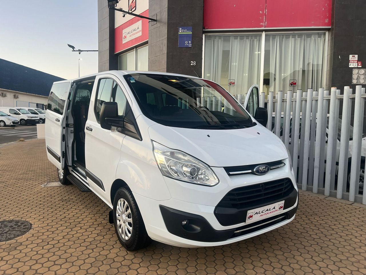 Ford Transit Custom KOMBI 2.0 TDCi 310 L1H1 105CV - Foto 10