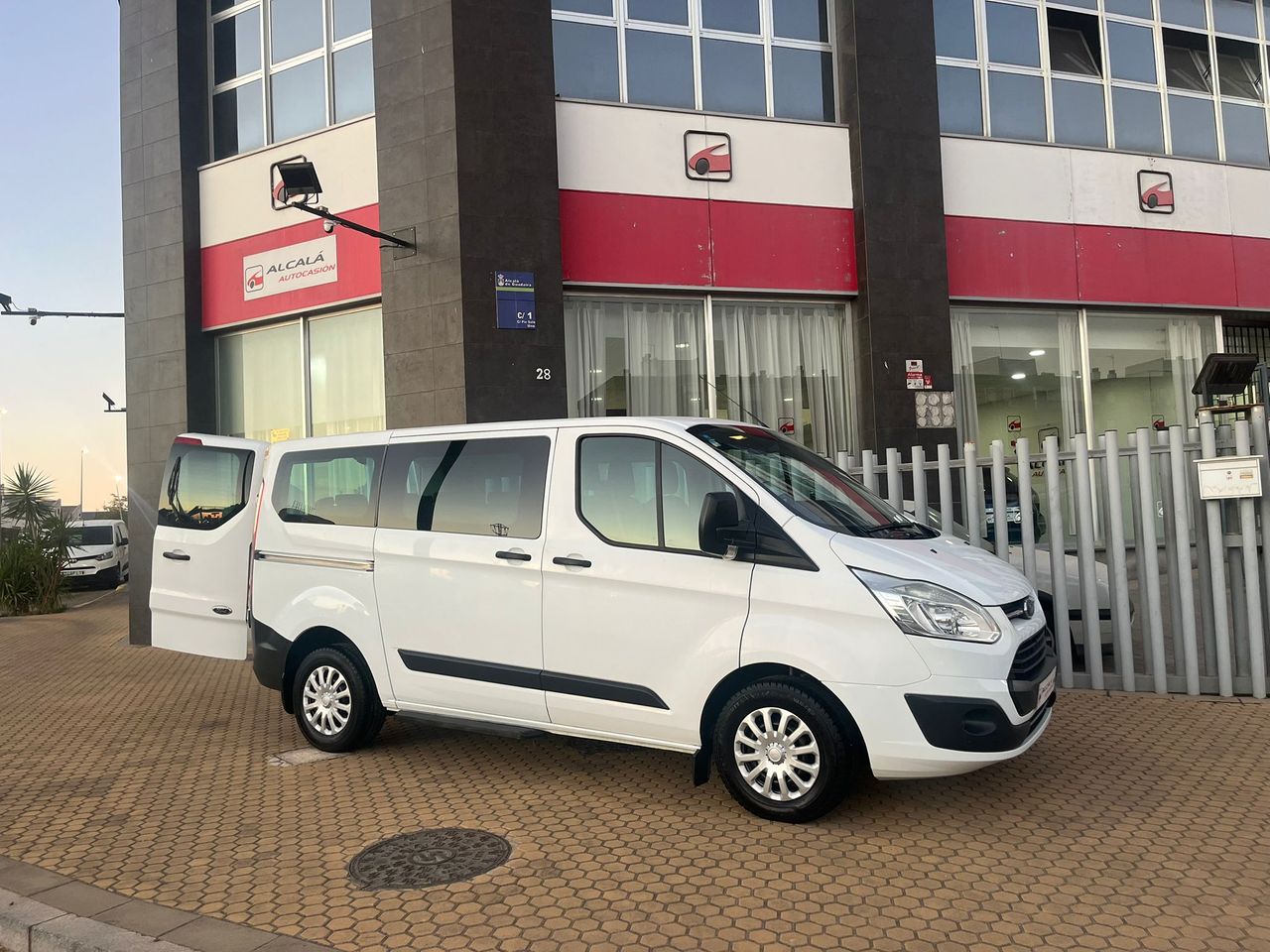 Ford Transit Custom KOMBI 2.0 TDCi 310 L1H1 105CV - Foto 30