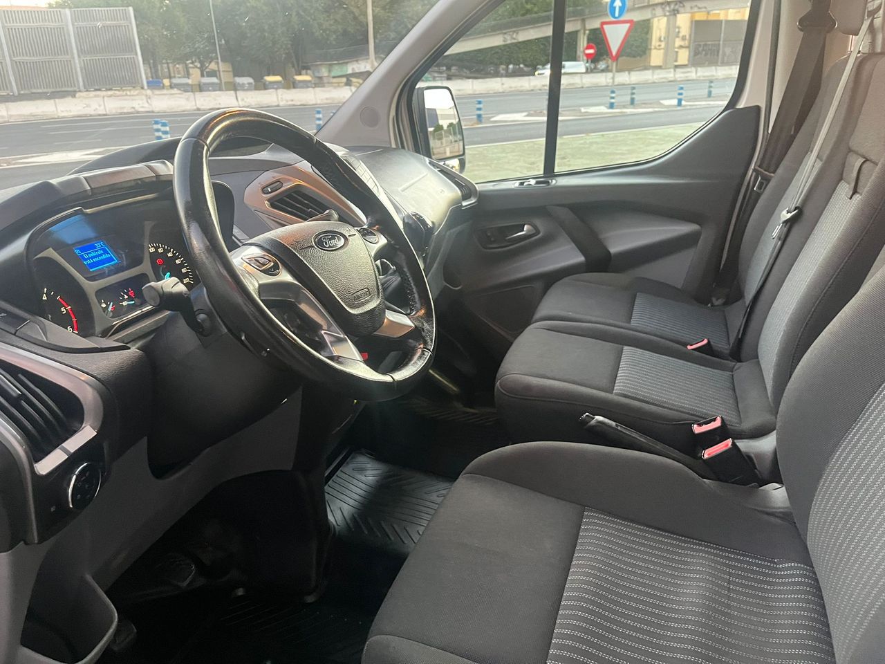 Ford Transit Custom KOMBI 2.0 TDCi 310 L1H1 105CV - Foto 38
