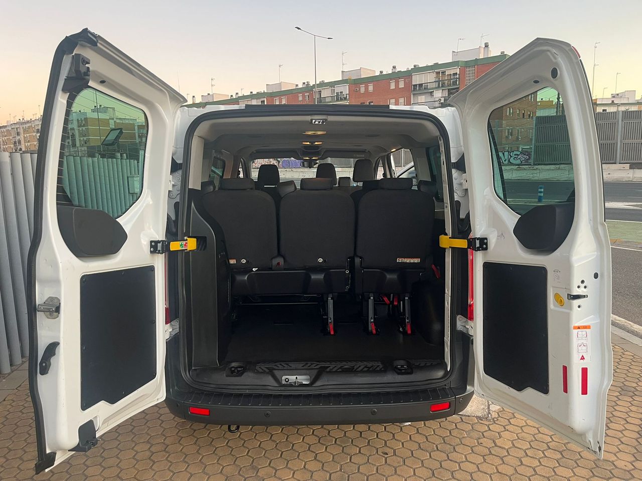 Ford Transit Custom KOMBI 2.0 TDCi 310 L1H1 105CV - Foto 12