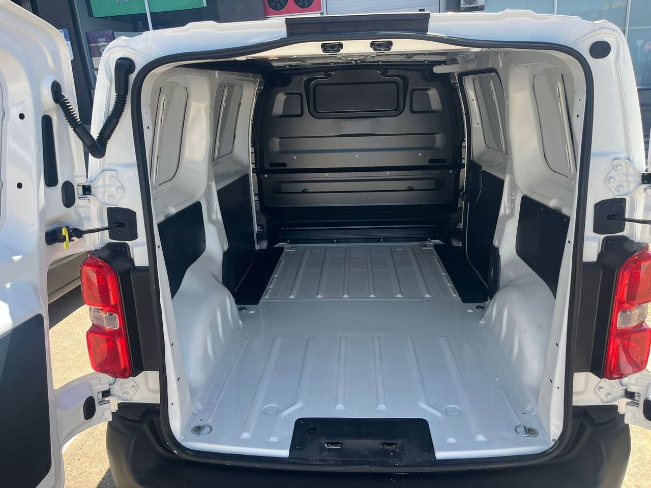 Citroën Jumpy Talla M BlueHDI CONTROL 122cv - Foto 14
