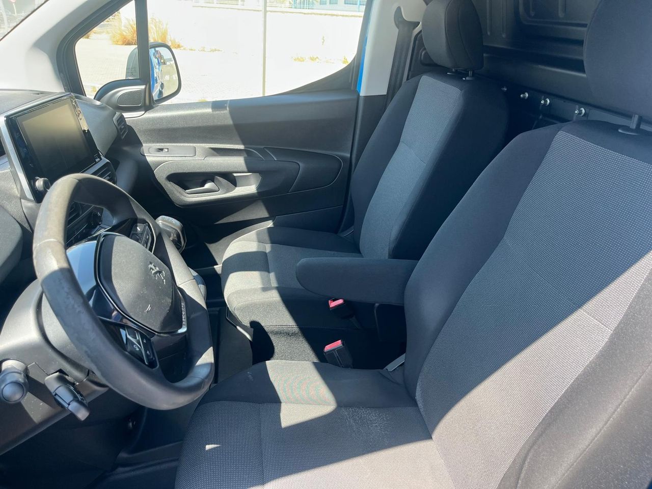 Peugeot Partner PREMIUM STANDARD BlueHDI 75cv - Foto 13