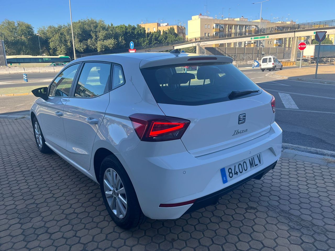 Seat Ibiza 1.0 TSI Style XL 110cv - Foto 19