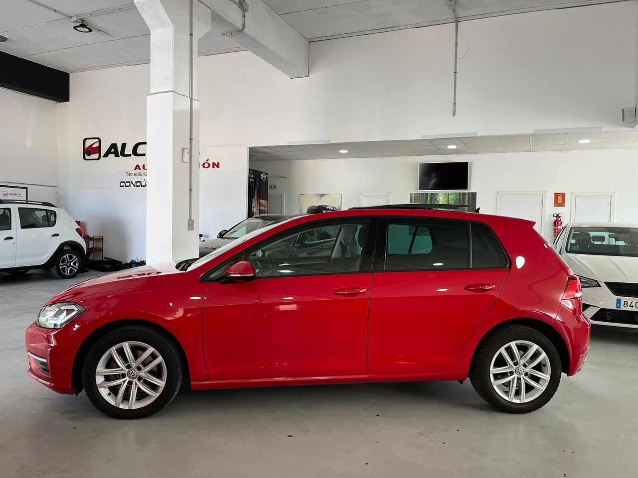 Volkswagen Golf 1.6 TDI HIGHLINE 115CV - Foto 24