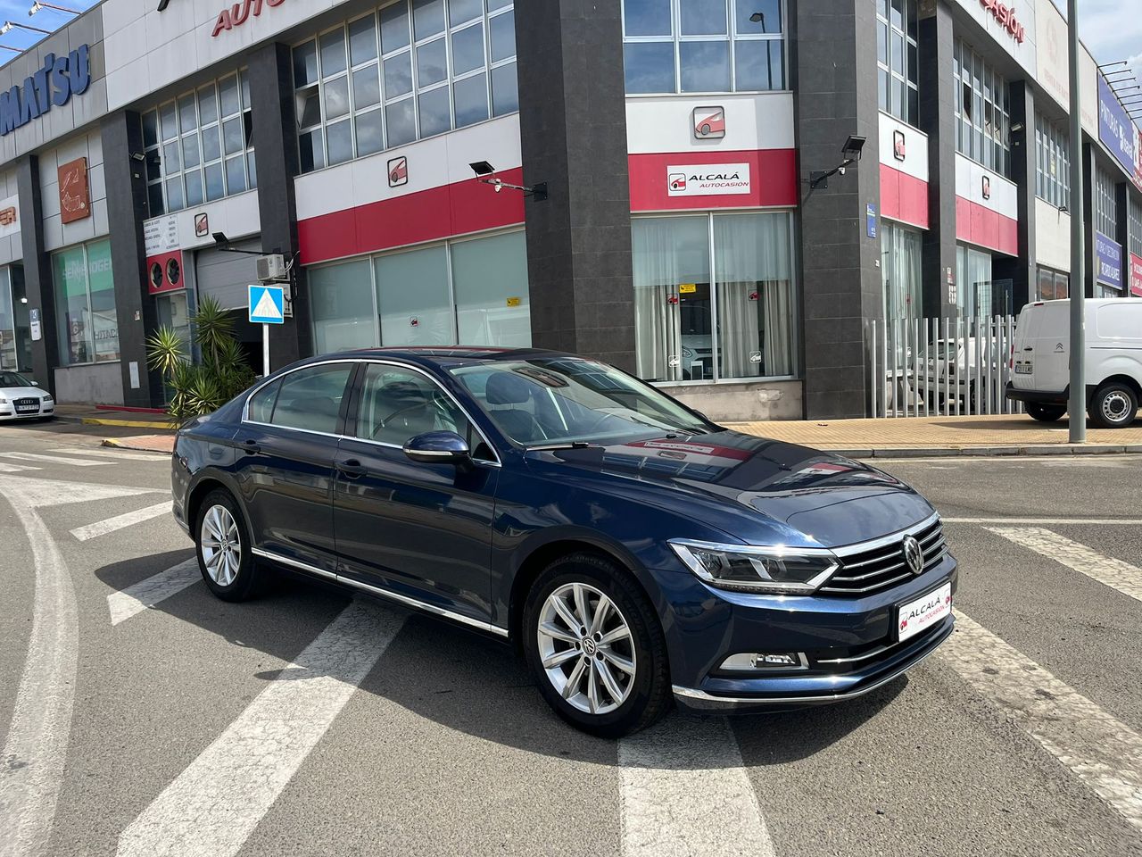 Volkswagen Passat 2.0 TDI HIGHLINE 150CV - Foto 50
