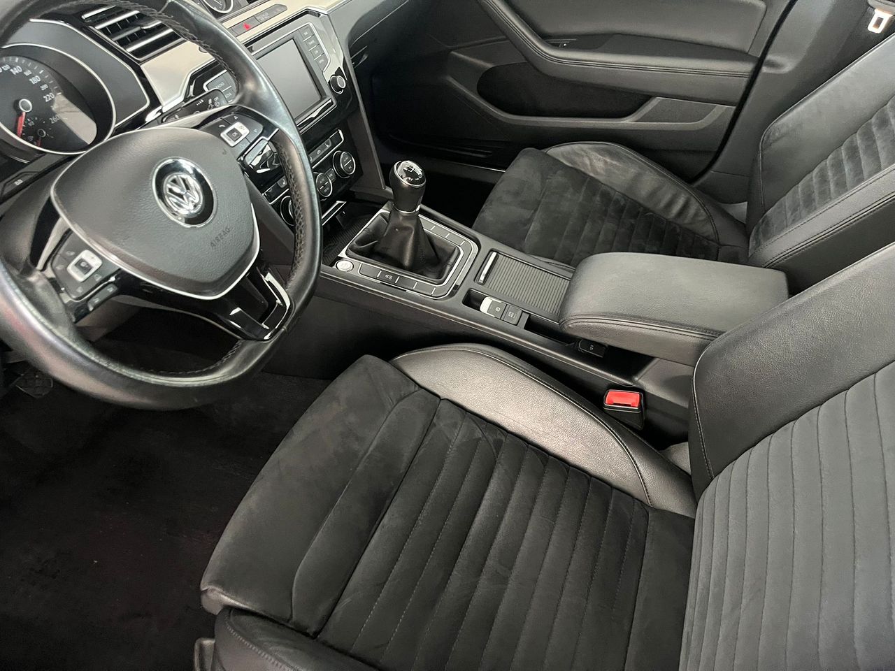 Volkswagen Passat 2.0 TDI HIGHLINE 150CV - Foto 6