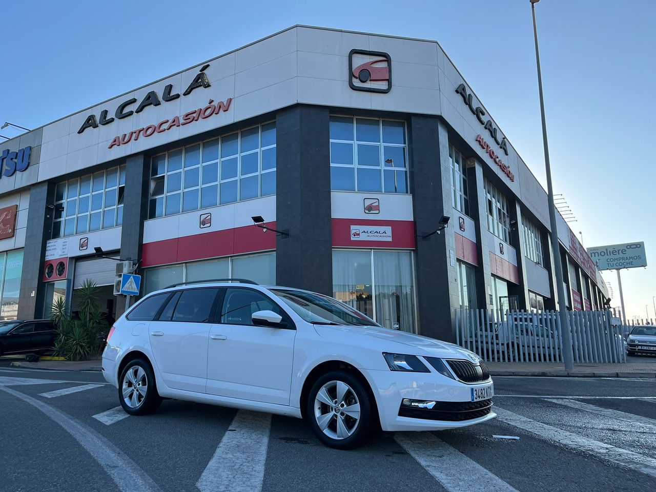 Skoda Octavia Combi 1.0 TSI Ambition 115cv - Foto 19
