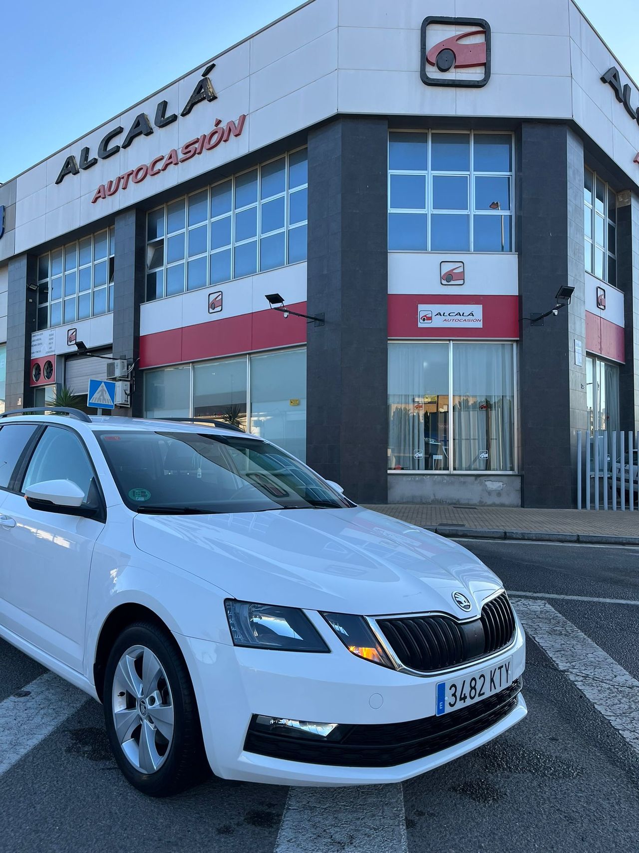 Skoda Octavia Combi 1.0 TSI Ambition 115cv - Foto 15