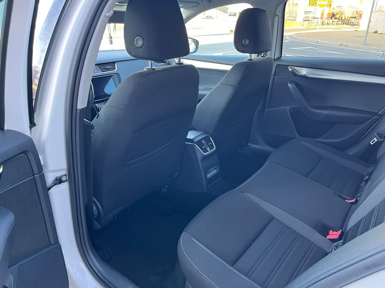 Skoda Octavia Combi 1.0 TSI Ambition 115cv - Foto 46