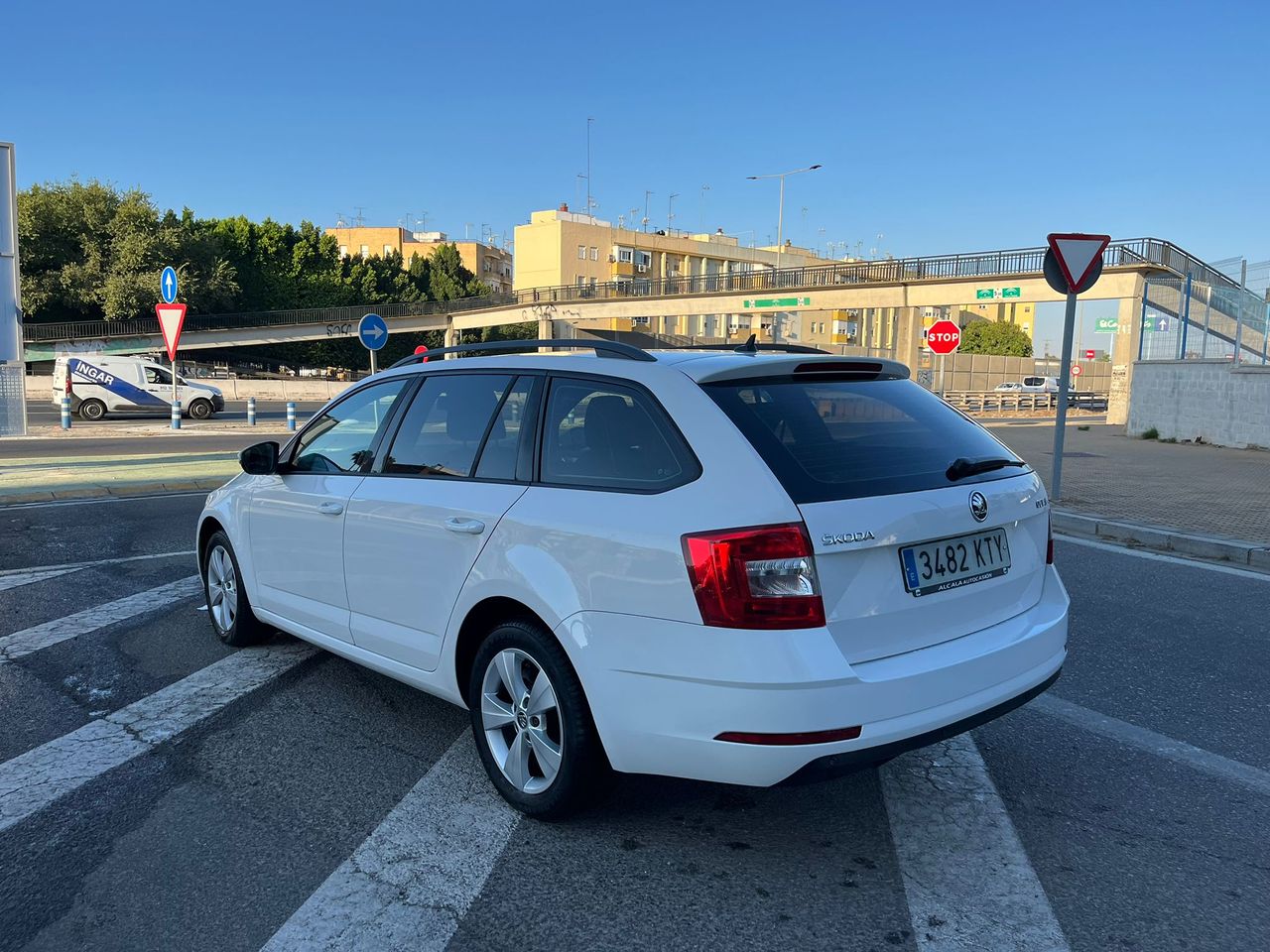 Skoda Octavia Combi 1.0 TSI Ambition 115cv - Foto 4