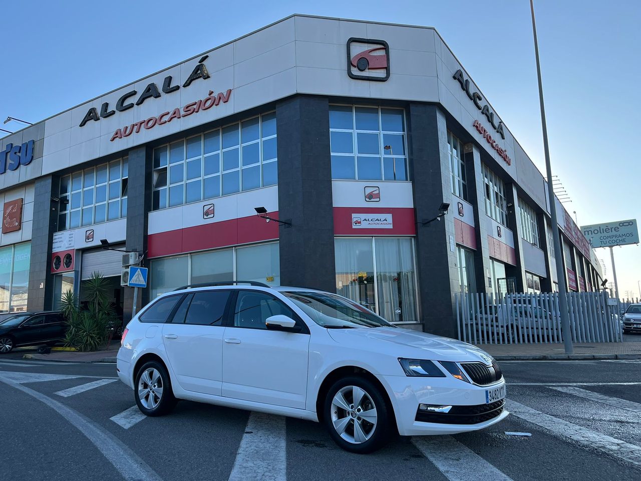 Skoda Octavia Combi 1.0 TSI Ambition 115cv - Foto 23