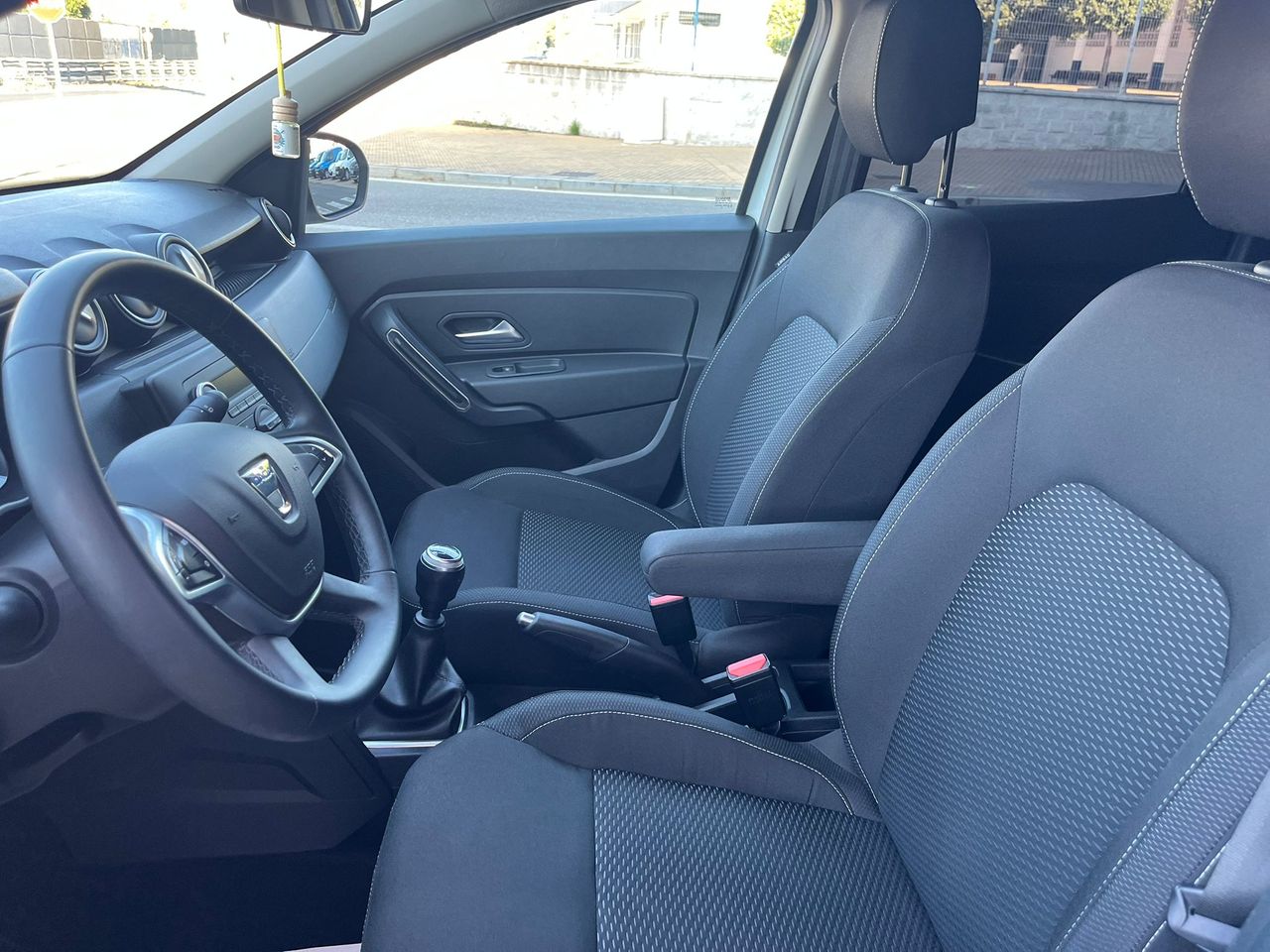 Dacia Duster 4WD Blue DCI 115CV COMFORT - Foto 17