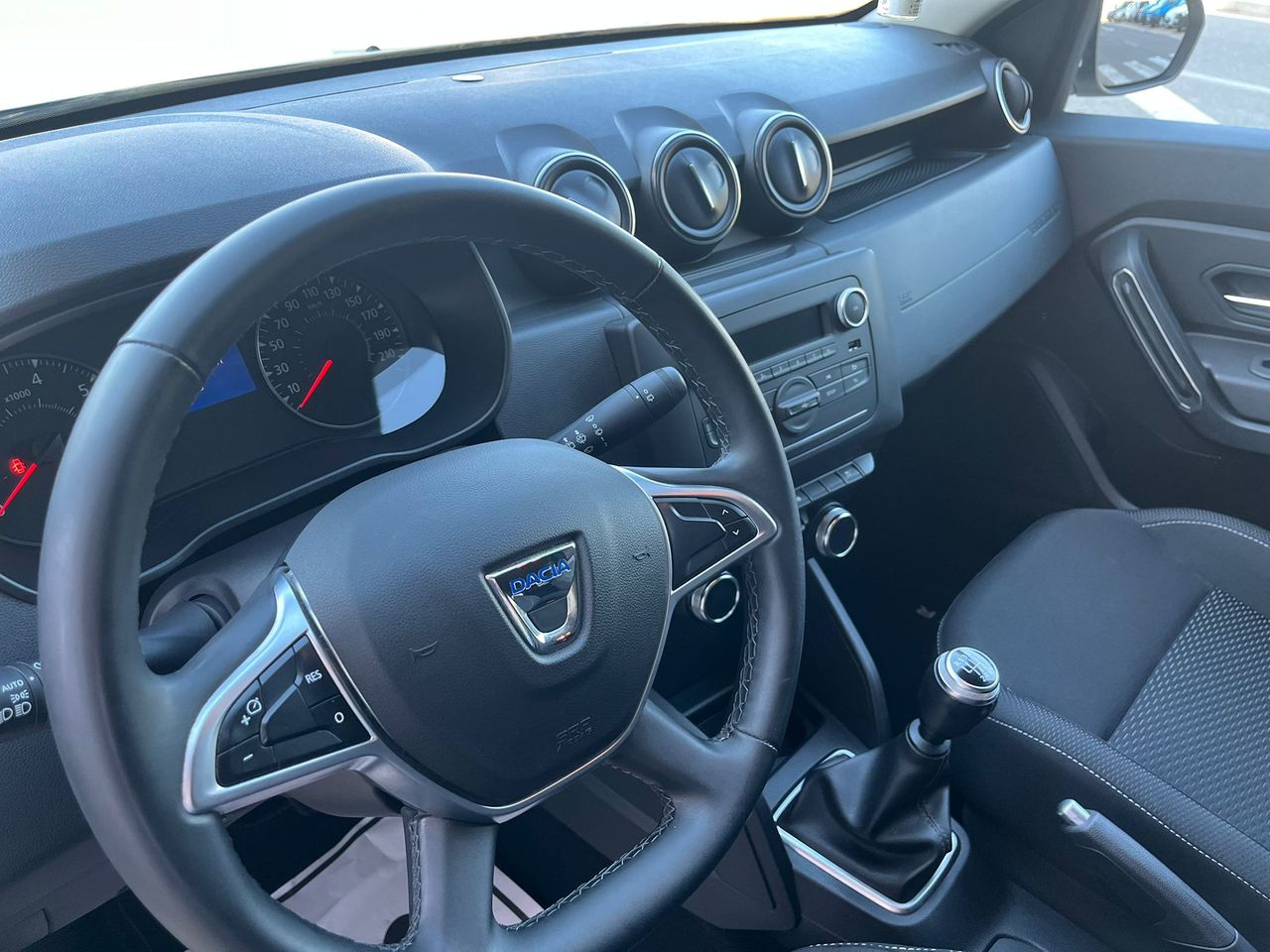 Dacia Duster 4WD Blue DCI 115CV COMFORT - Foto 16