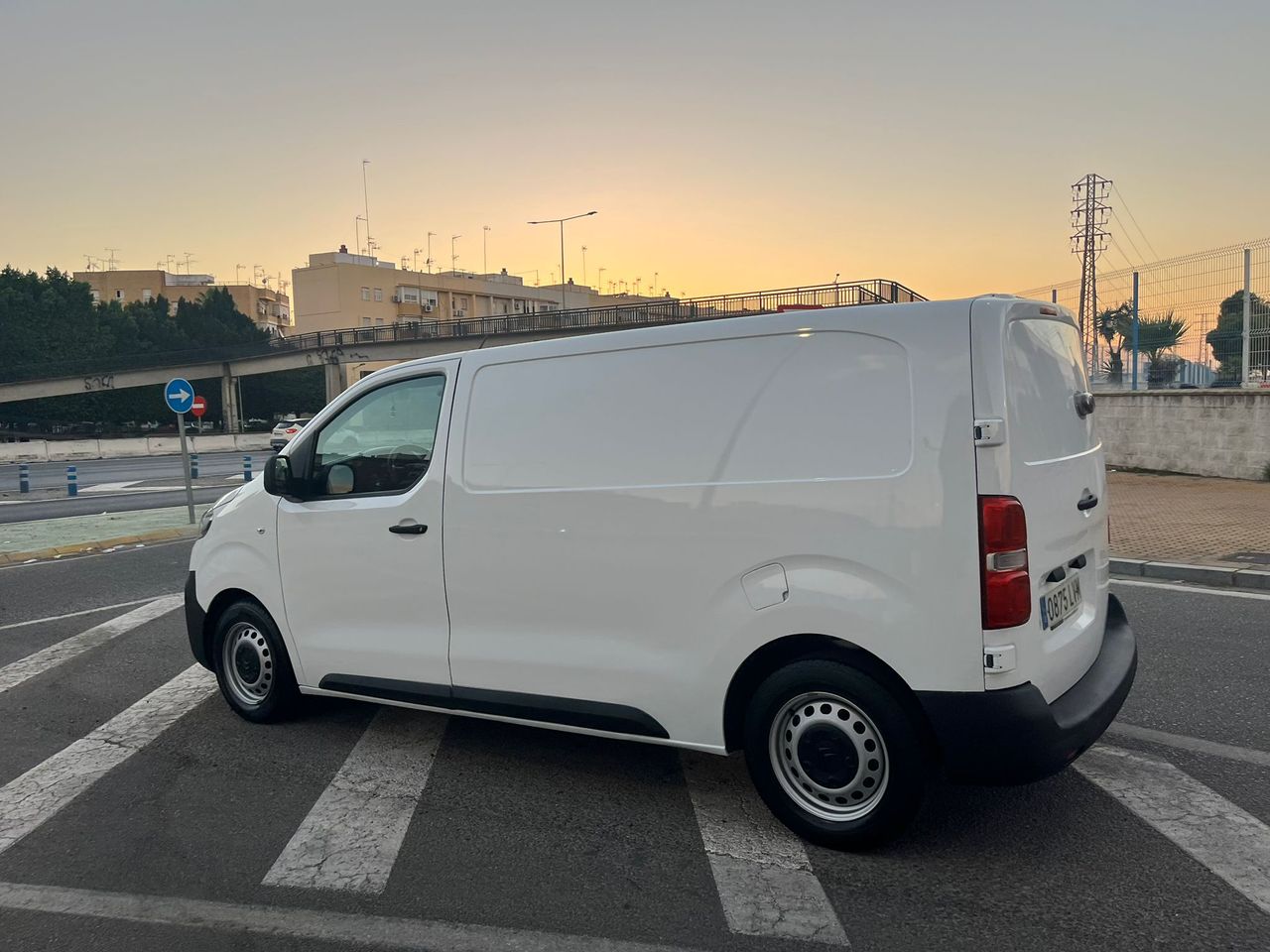 Citroën Jumpy Combi Talla M BlueHDI 102CV - Foto 4
