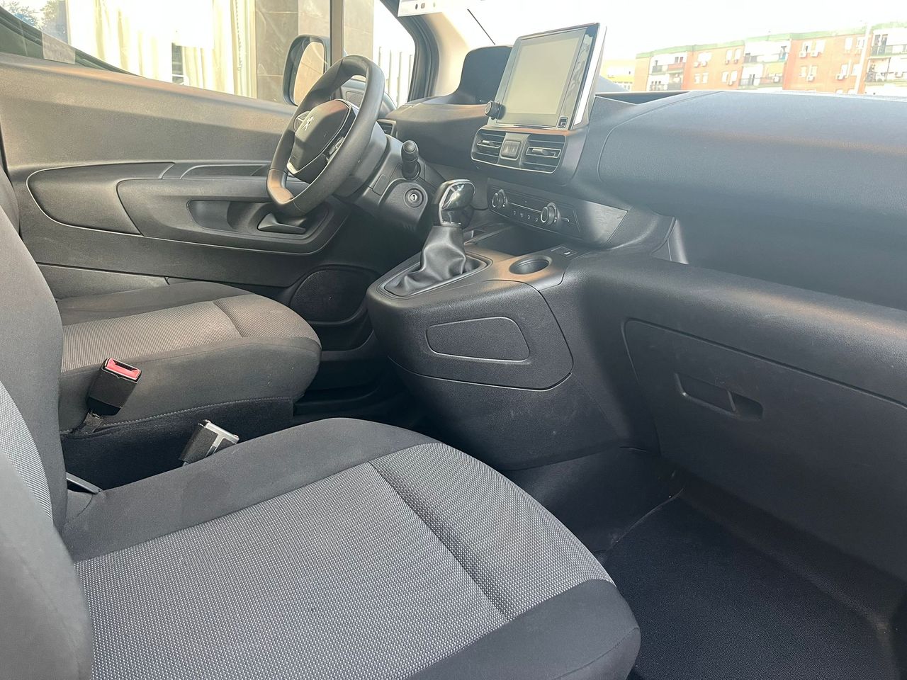 Peugeot Partner PREMIUM STANDARD BlueHDI 75cv - Foto 9