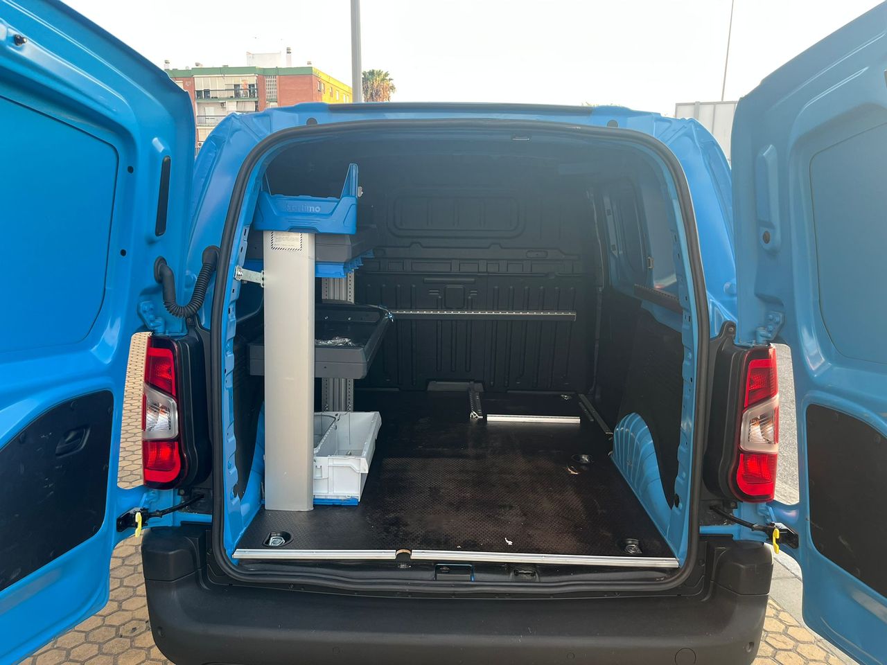 Peugeot Partner PREMIUM STANDARD BlueHDI 75cv - Foto 7