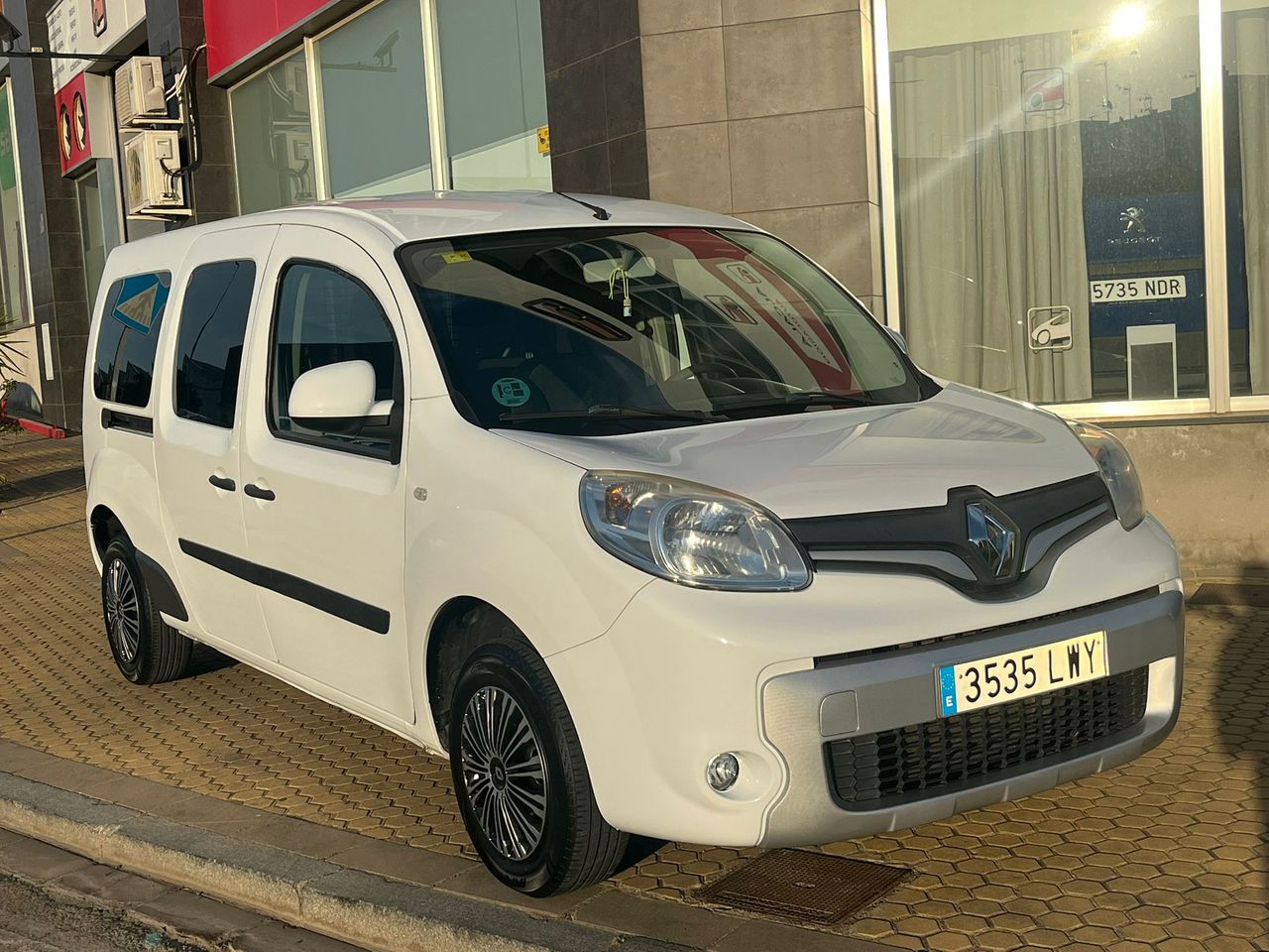 Renault Kangoo Combi MAXI 1.5 DCI 90CV - Foto 14