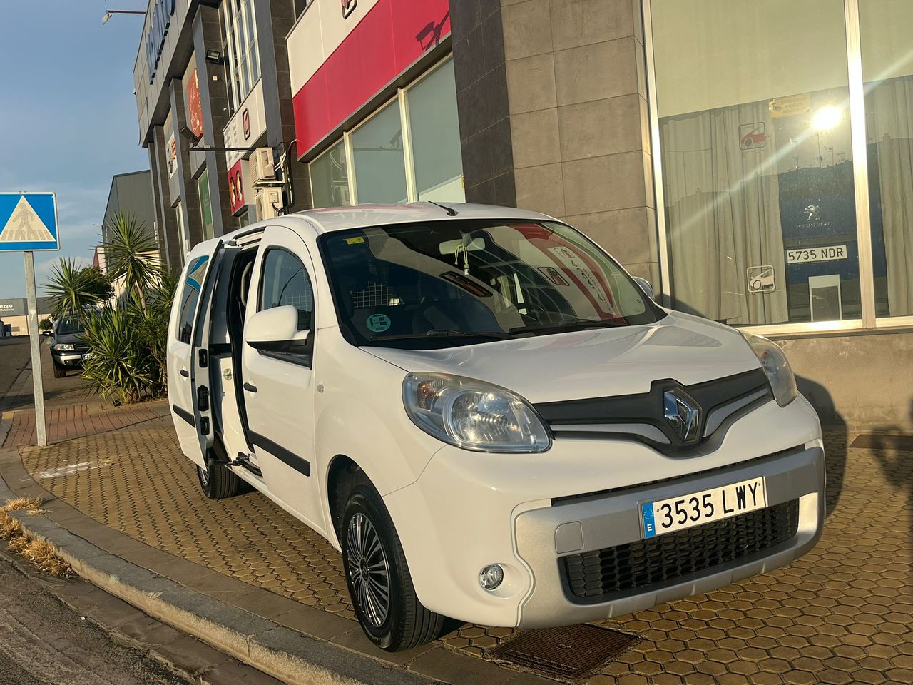 Renault Kangoo Combi MAXI 1.5 DCI 90CV - Foto 45