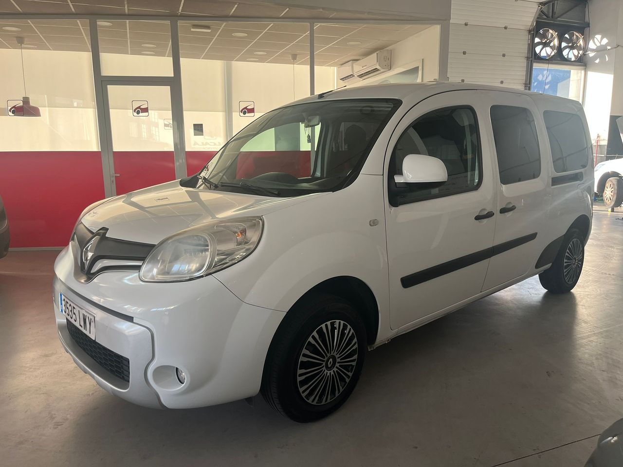 Renault Kangoo Combi MAXI 1.5 DCI 90CV - Foto 4