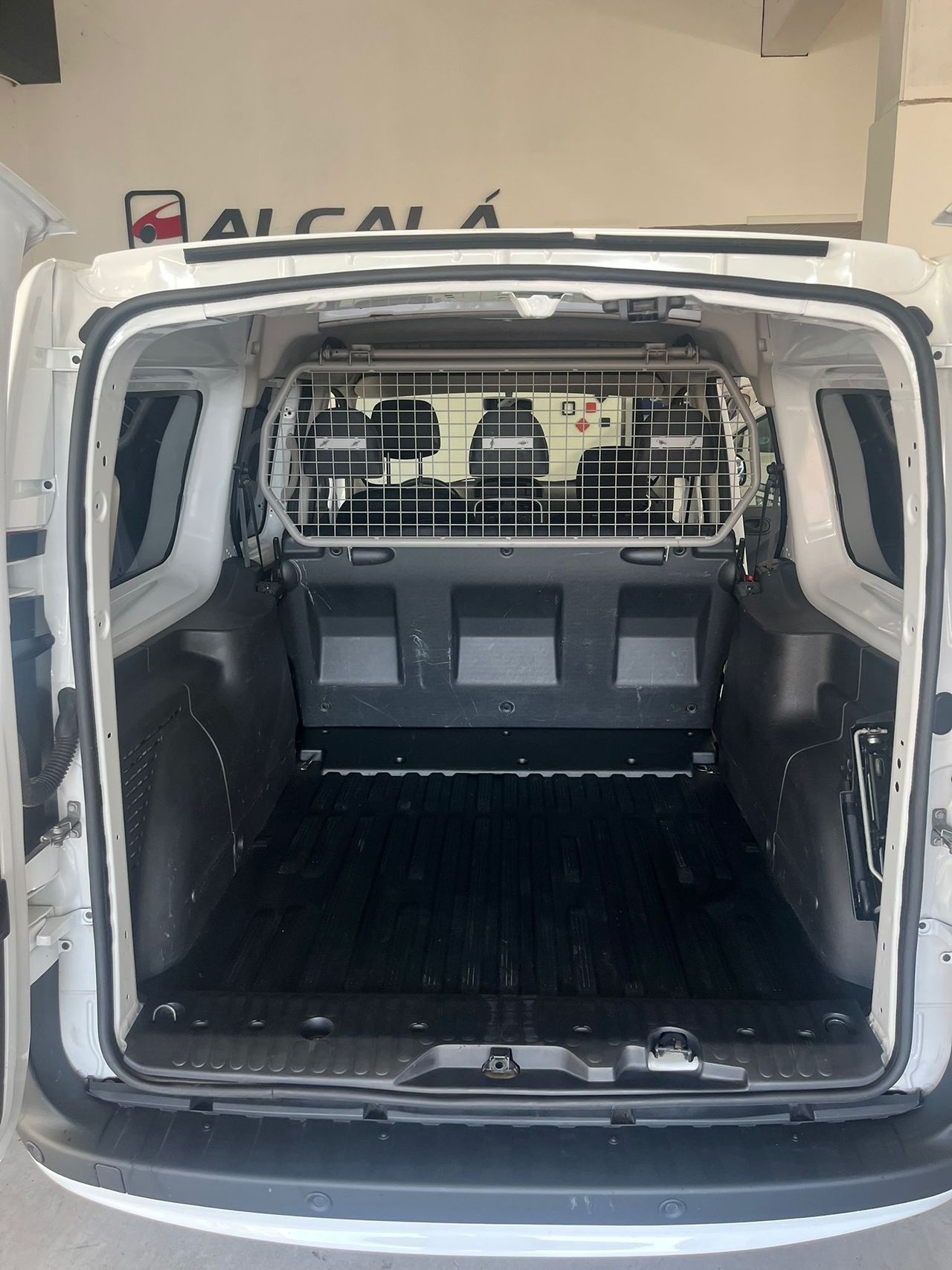 Renault Kangoo Combi MAXI 1.5 DCI 90CV - Foto 8