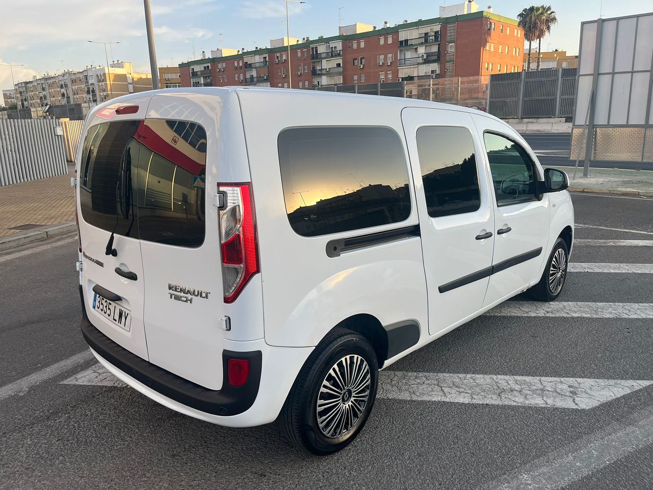 Renault Kangoo Combi MAXI 1.5 DCI 90CV - Foto 54