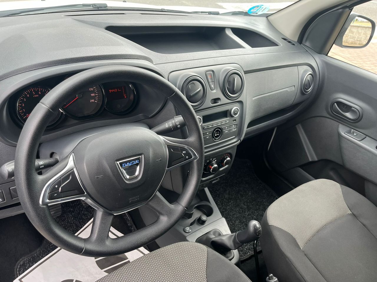 Dacia Dokker Combi 1.6 GLP ESSENTIAL 110CV - Foto 35