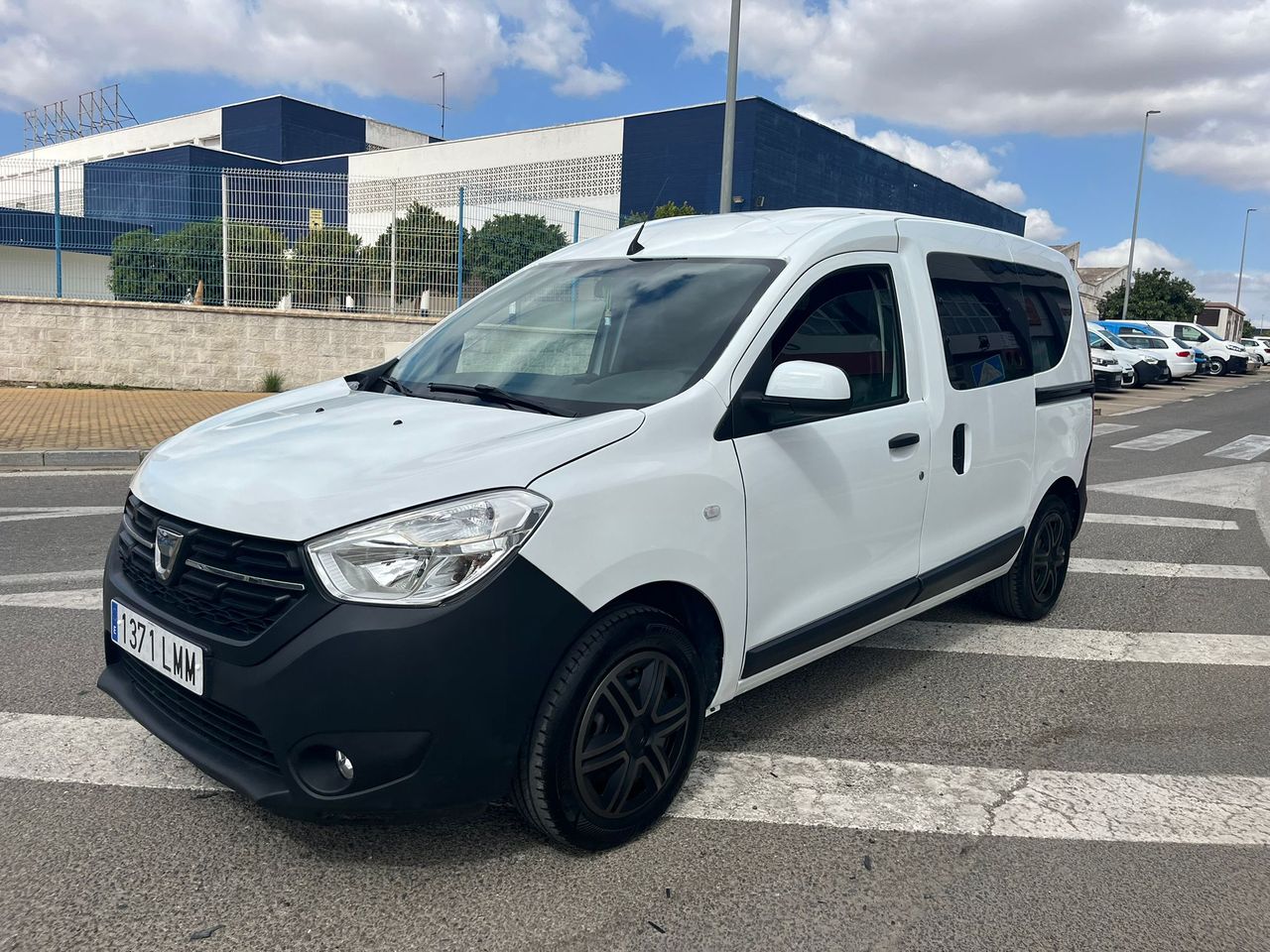 Dacia Dokker Combi 1.6 GLP ESSENTIAL 110CV - Foto 18