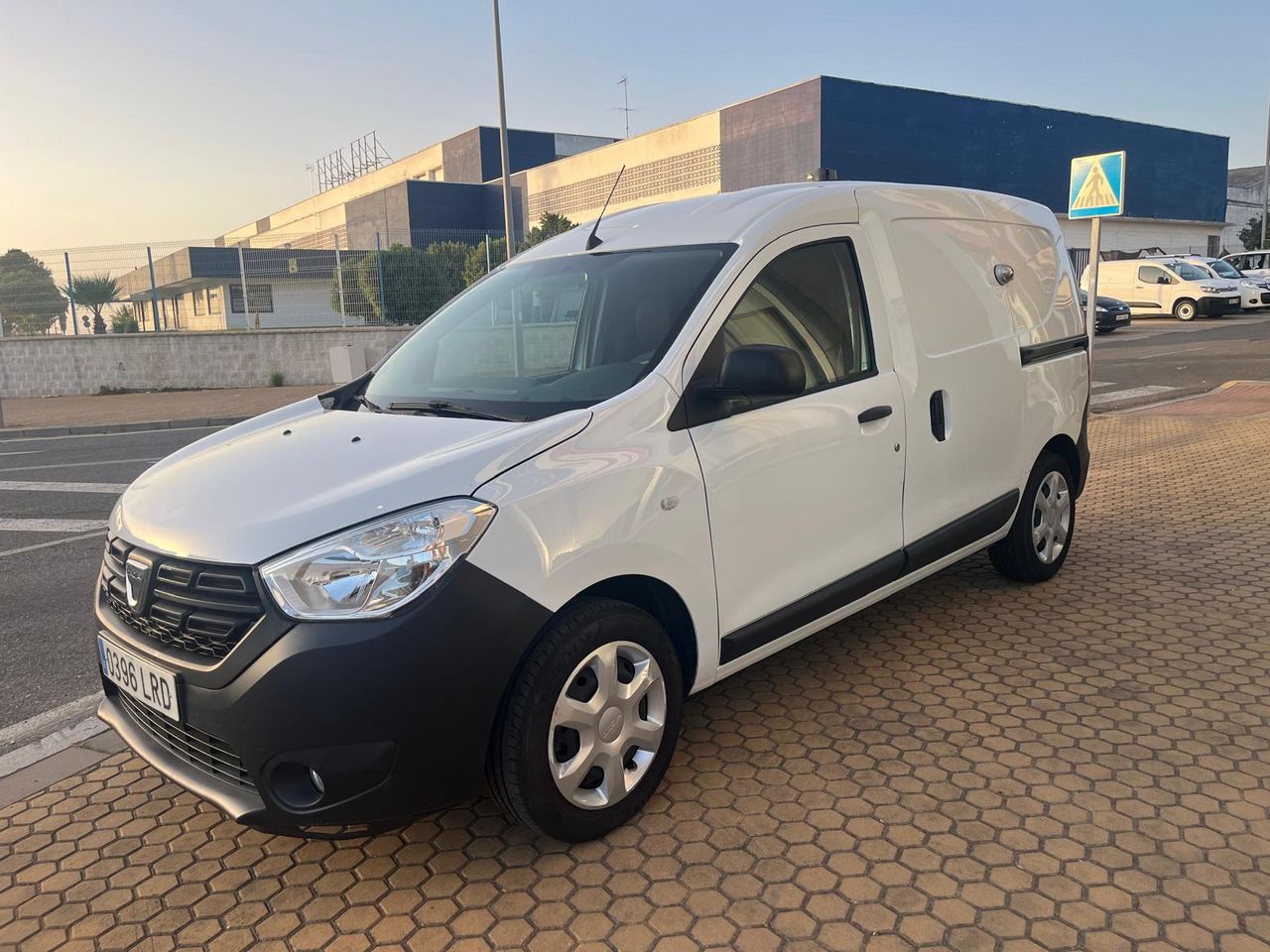 Dacia Dokker VAN ESSENTIAL 1.6 GLP 110CV - Foto 24