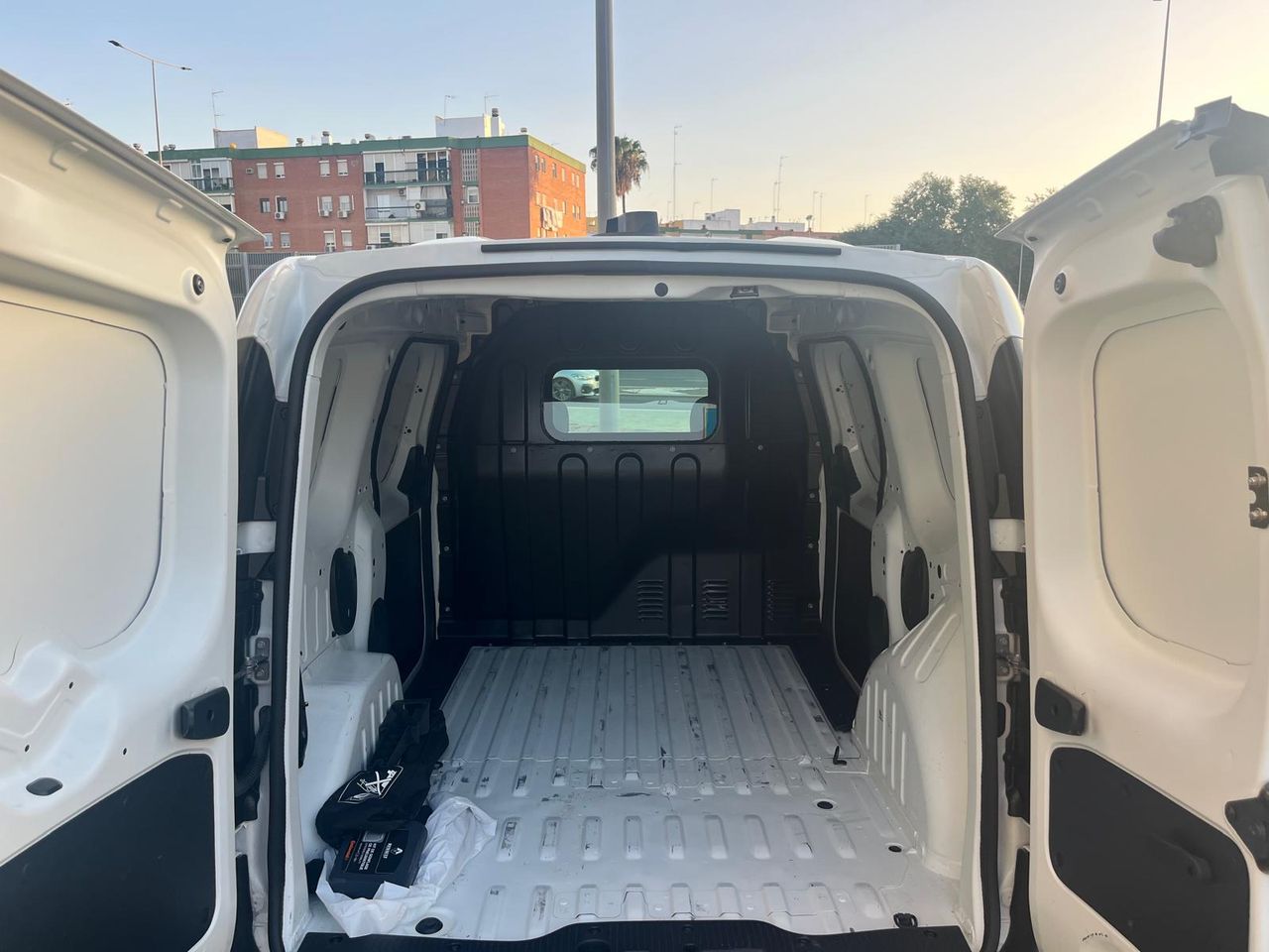 Dacia Dokker VAN ESSENTIAL 1.6 GLP 110CV - Foto 18
