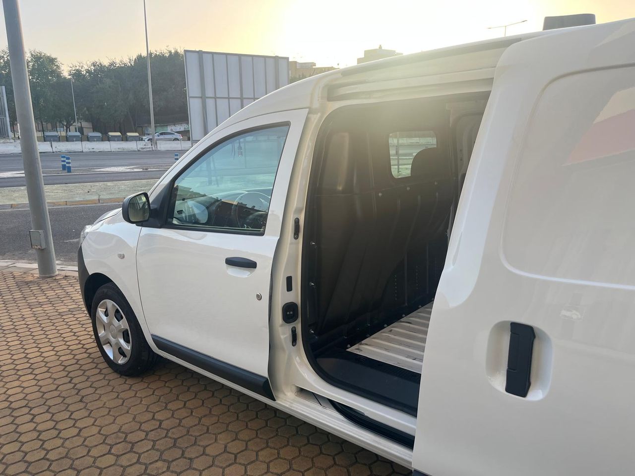 Dacia Dokker VAN ESSENTIAL 1.6 GLP 110CV - Foto 14