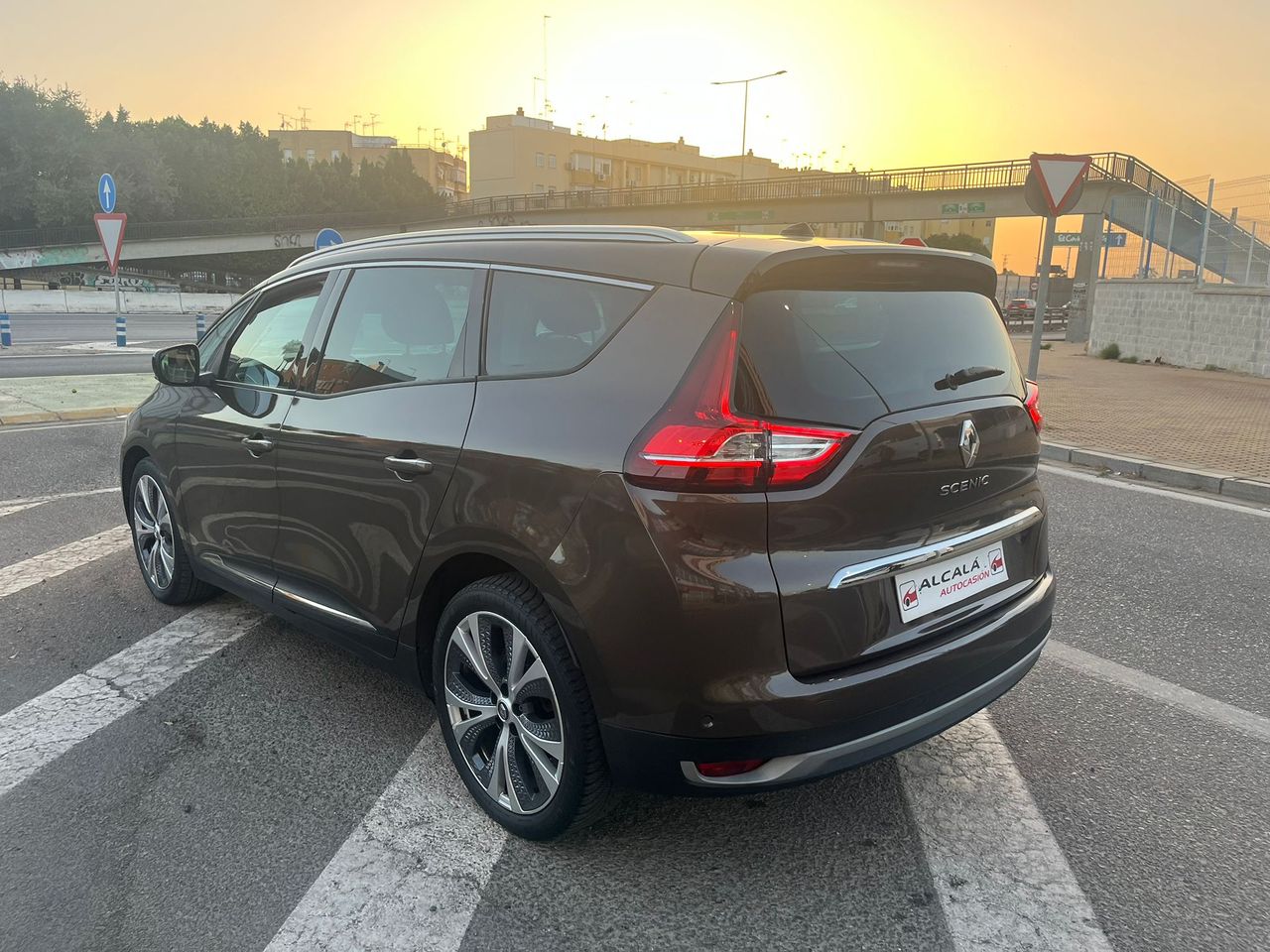 Renault Grand Scénic 1.6 DCI INTENS 130CV - Foto 6